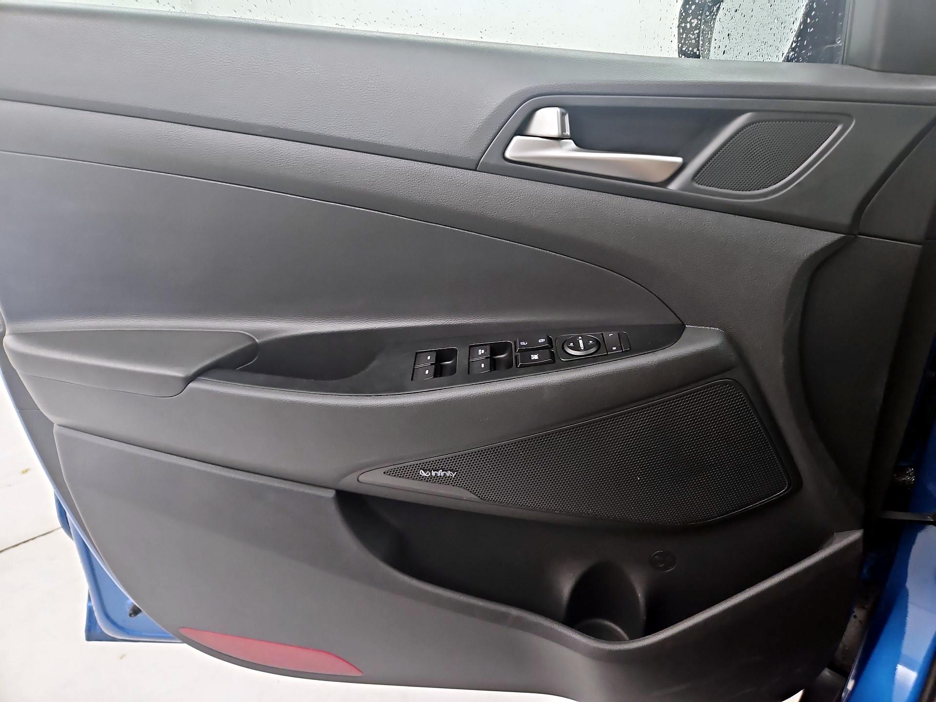 Thumbnail: 2019 Hyundai Tucson - 12