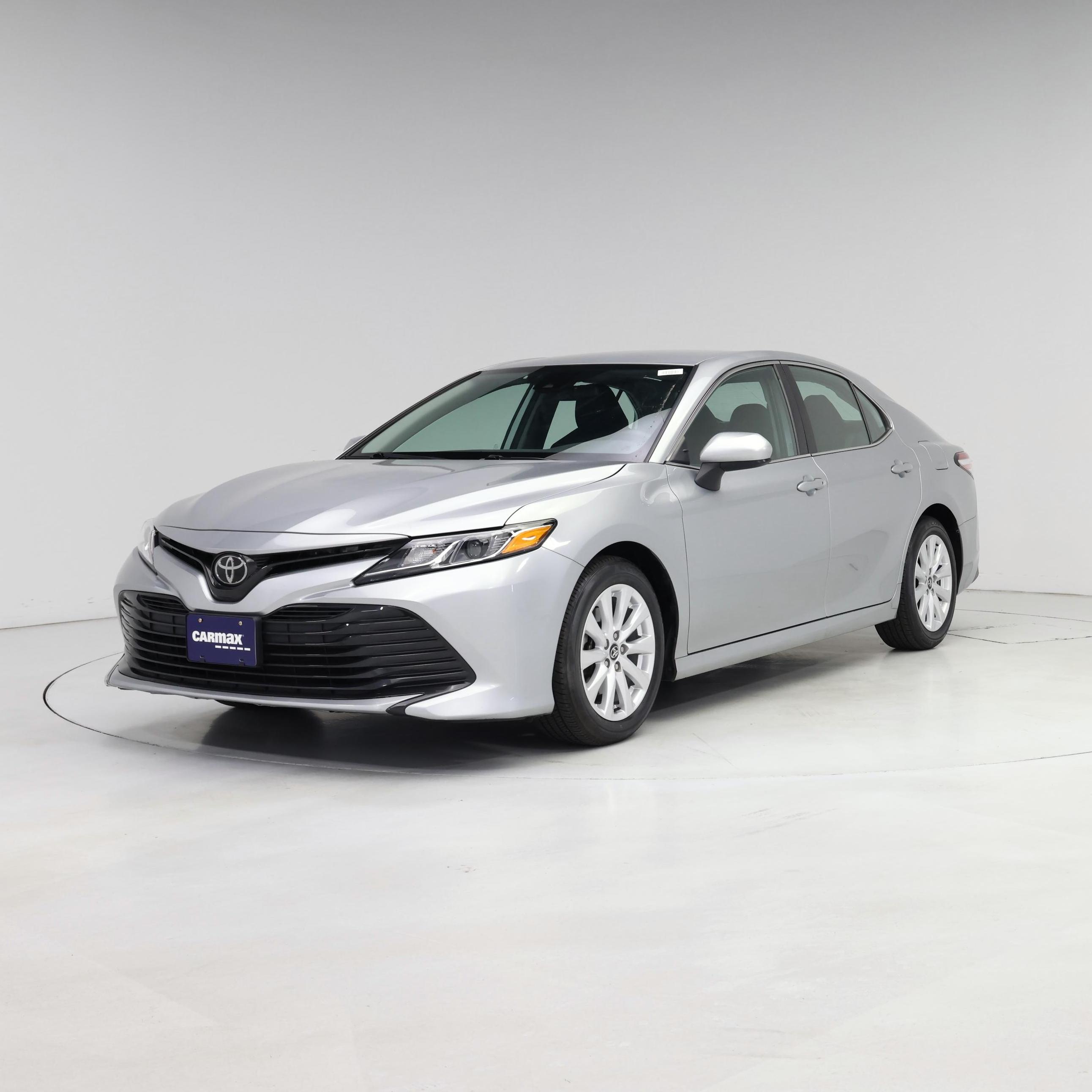 Thumbnail: 2020 Toyota Camry - 4
