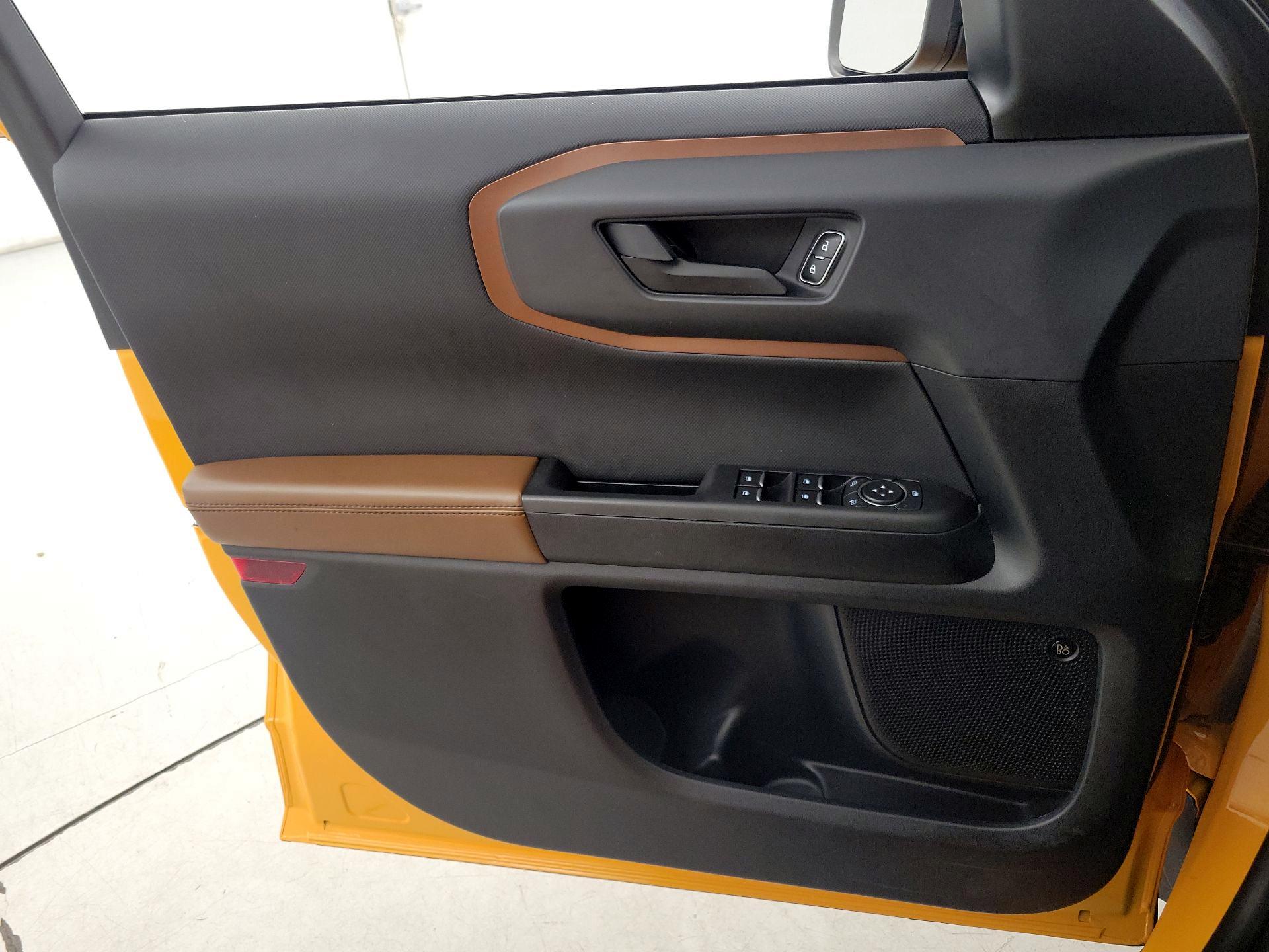 Thumbnail: 2022 Ford Bronco Sport - 12