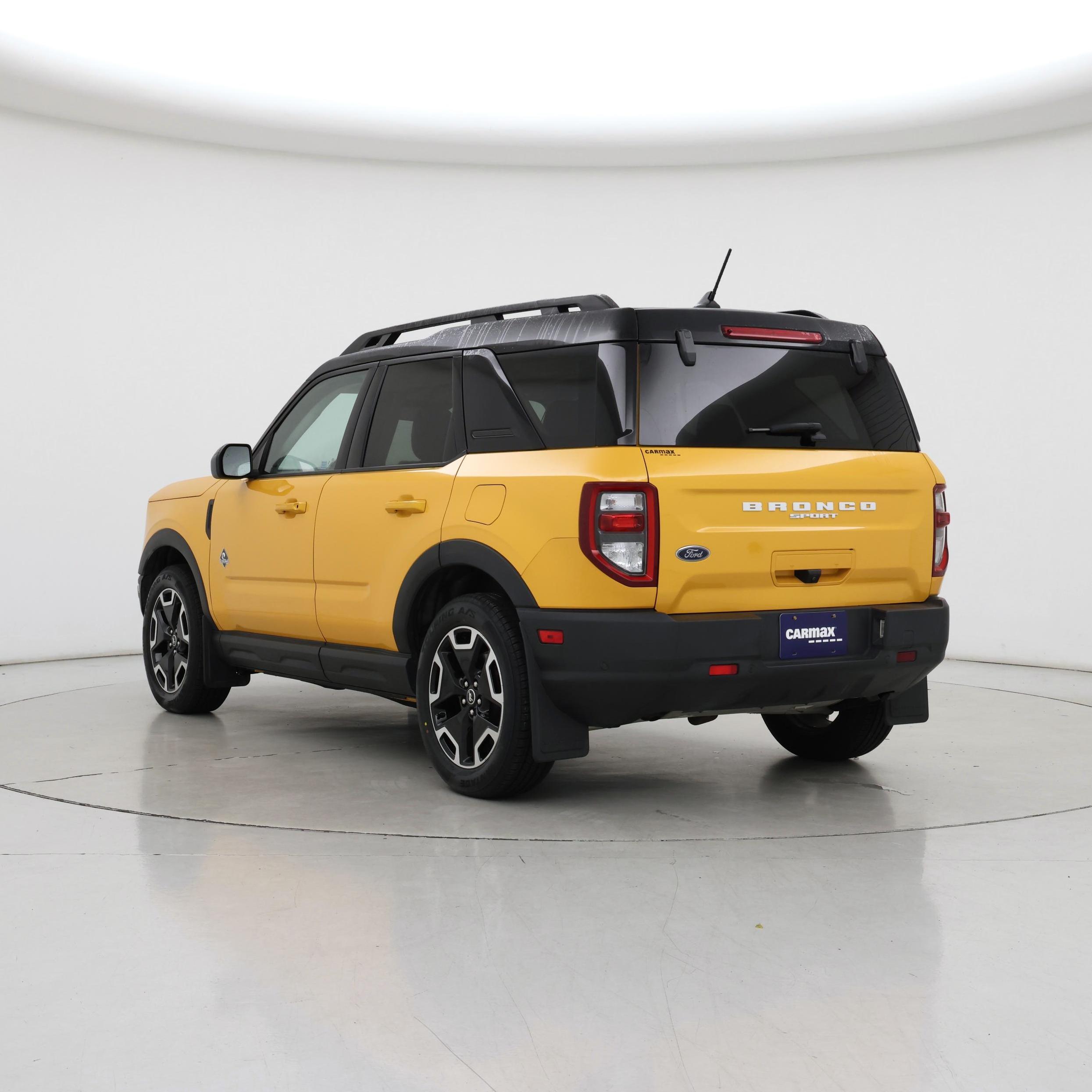 Thumbnail: 2022 Ford Bronco Sport - 2
