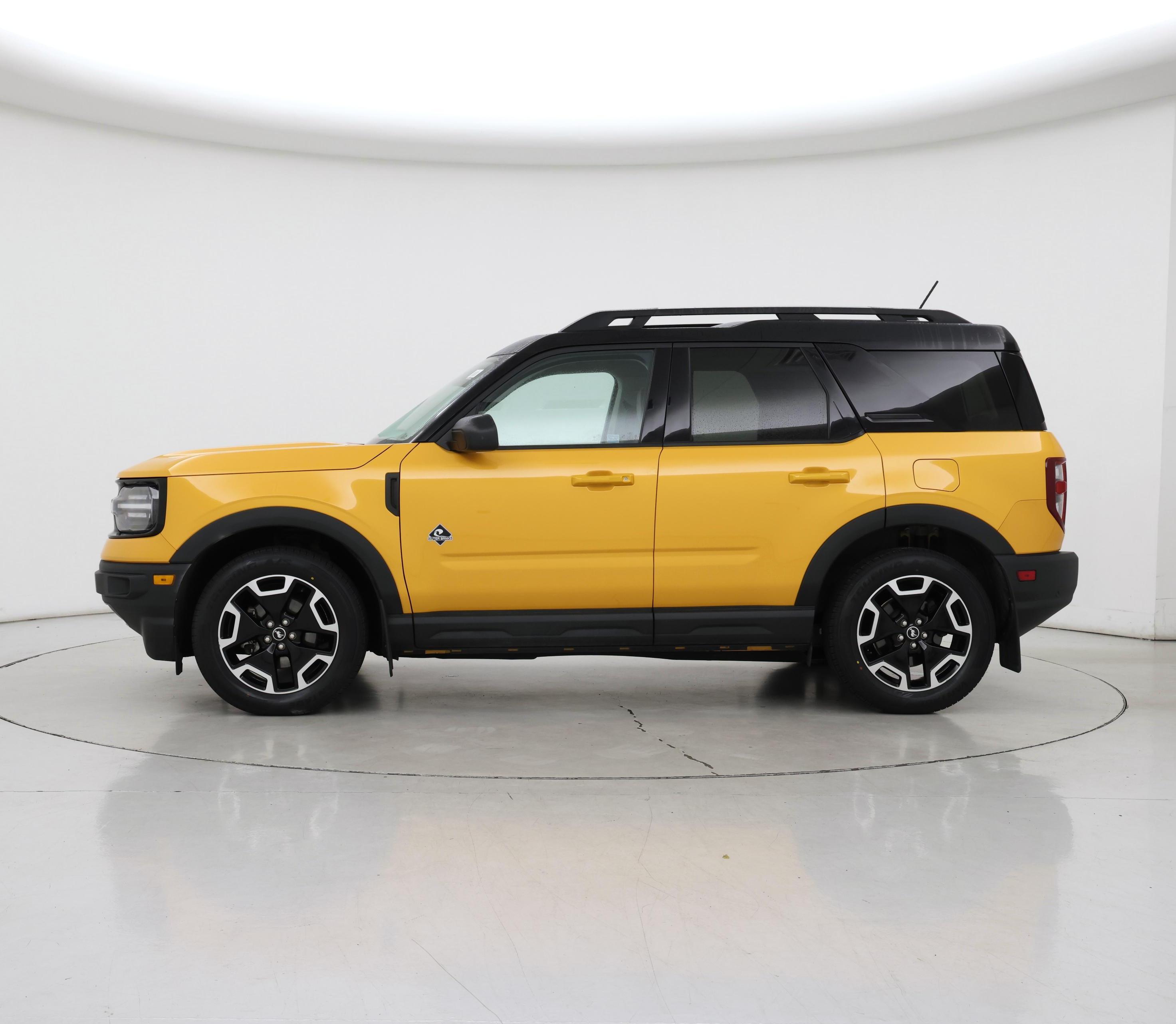 Thumbnail: 2022 Ford Bronco Sport - 3