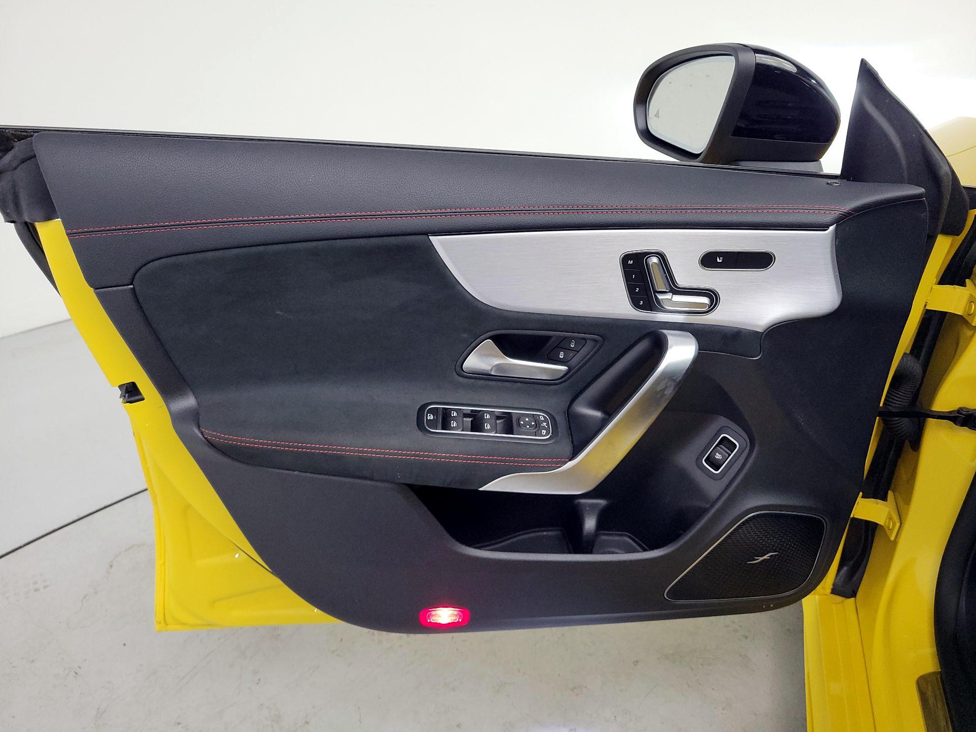 Thumbnail: 2020 Mercedes-Benz CLA - 12