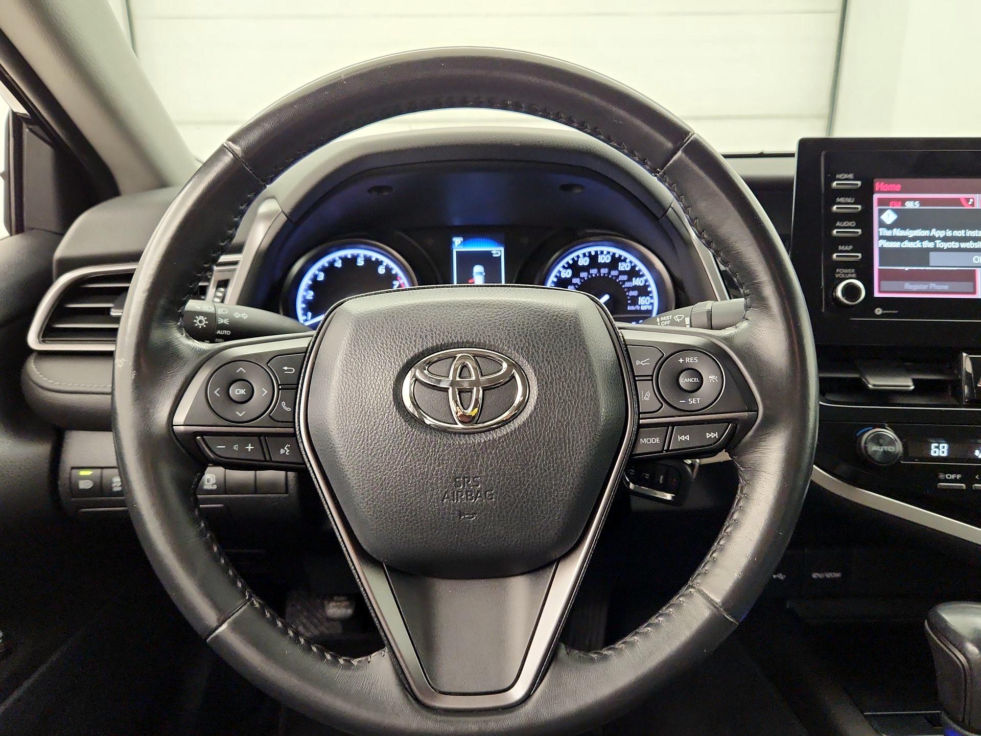 Thumbnail: 2021 Toyota Camry - 10