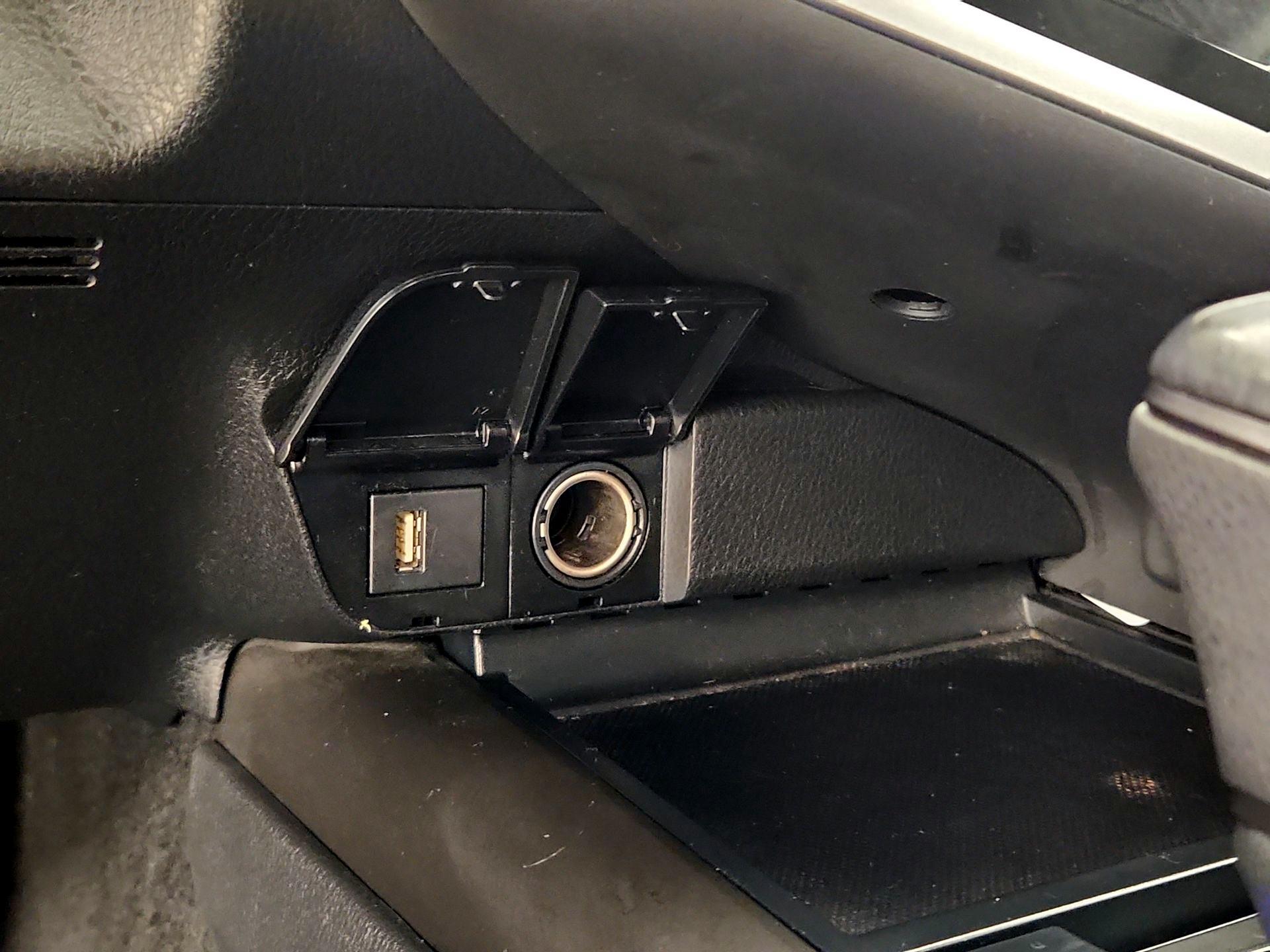 Thumbnail: 2021 Toyota Camry - 19