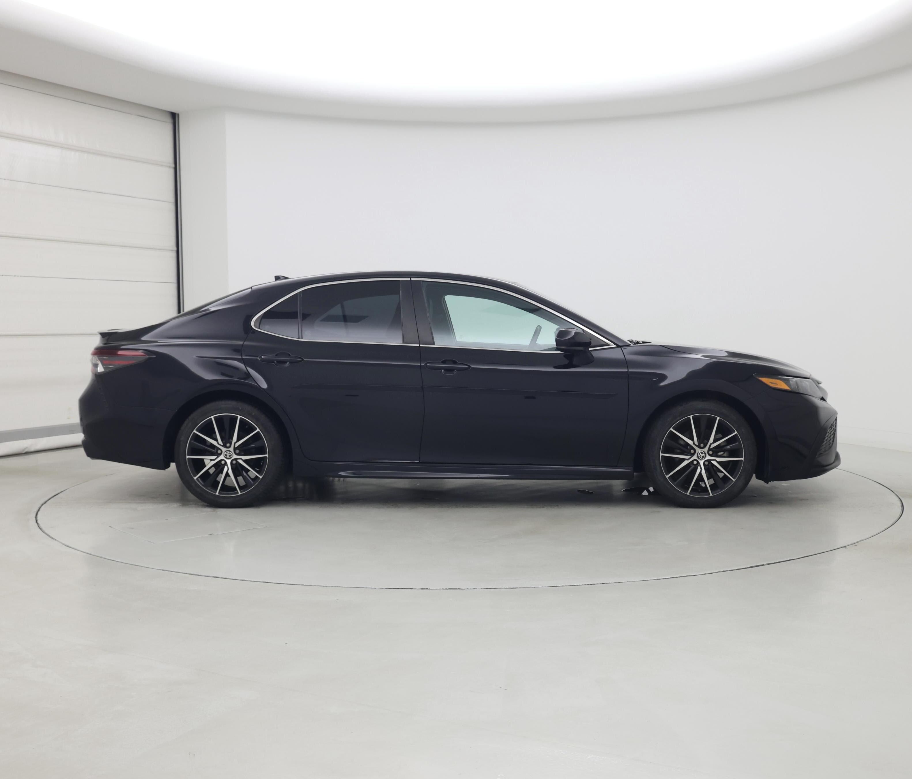 Thumbnail: 2021 Toyota Camry - 7