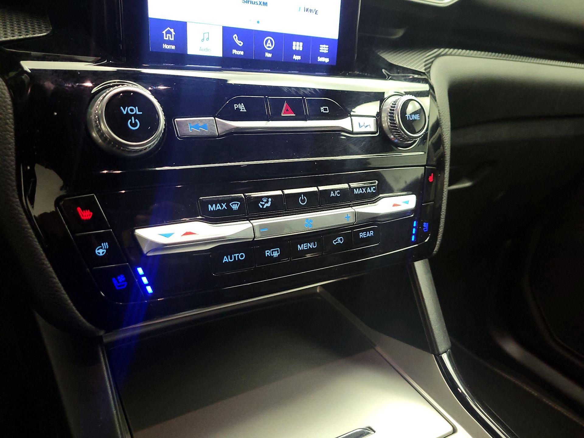 Thumbnail: 2022 Ford Explorer - 15