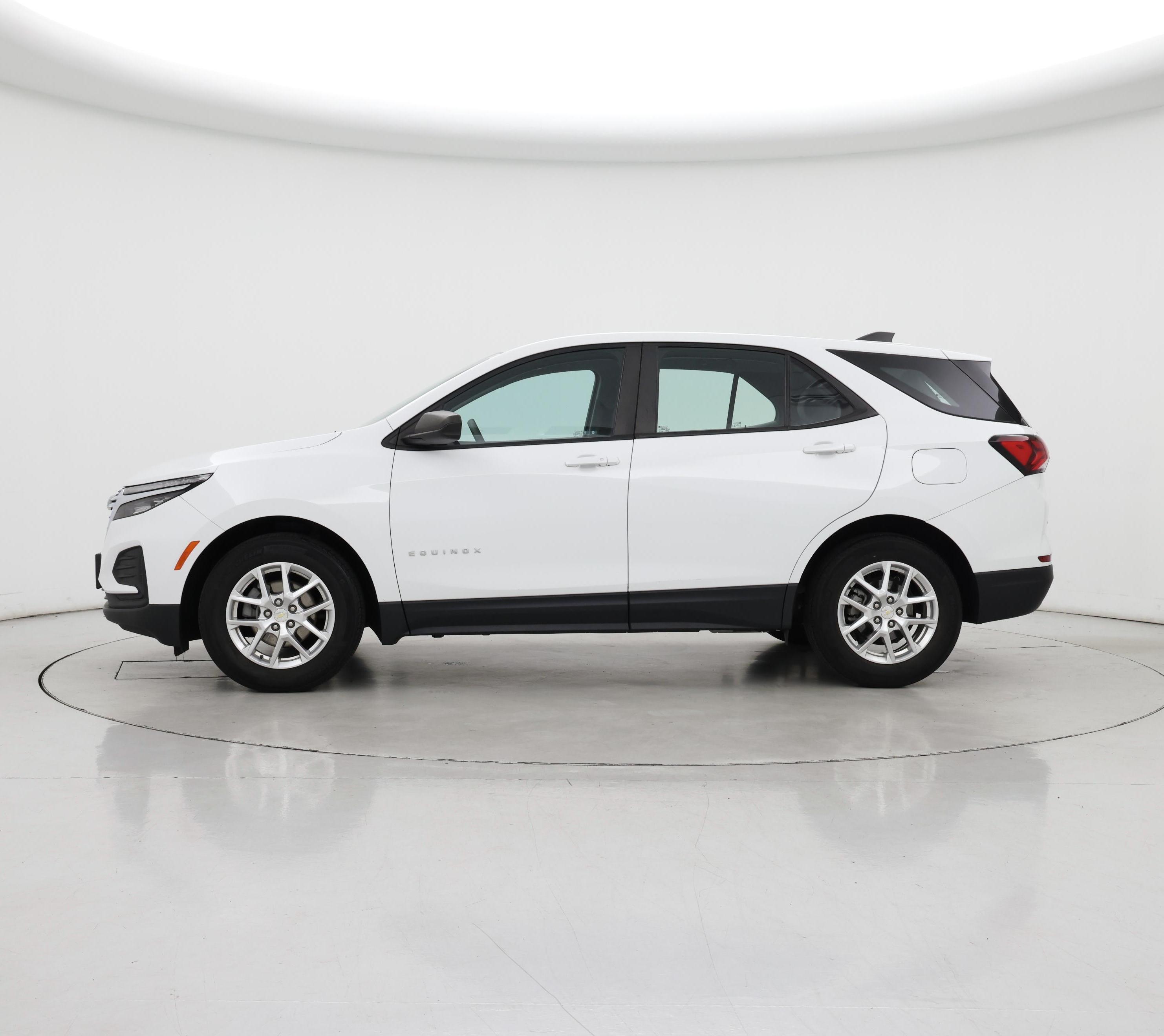 Thumbnail: 2022 Chevrolet Equinox - 3