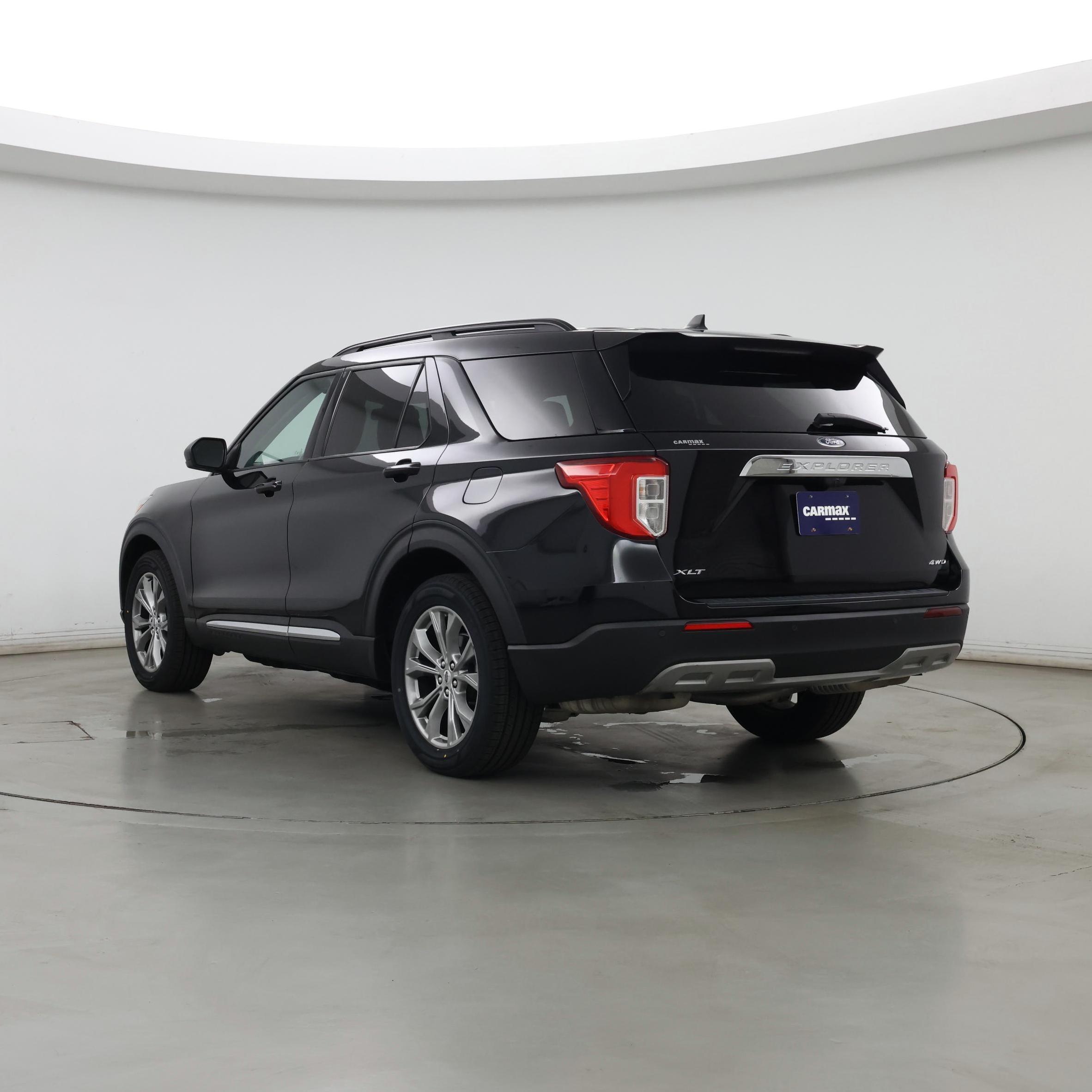 Thumbnail: 2022 Ford Explorer - 2