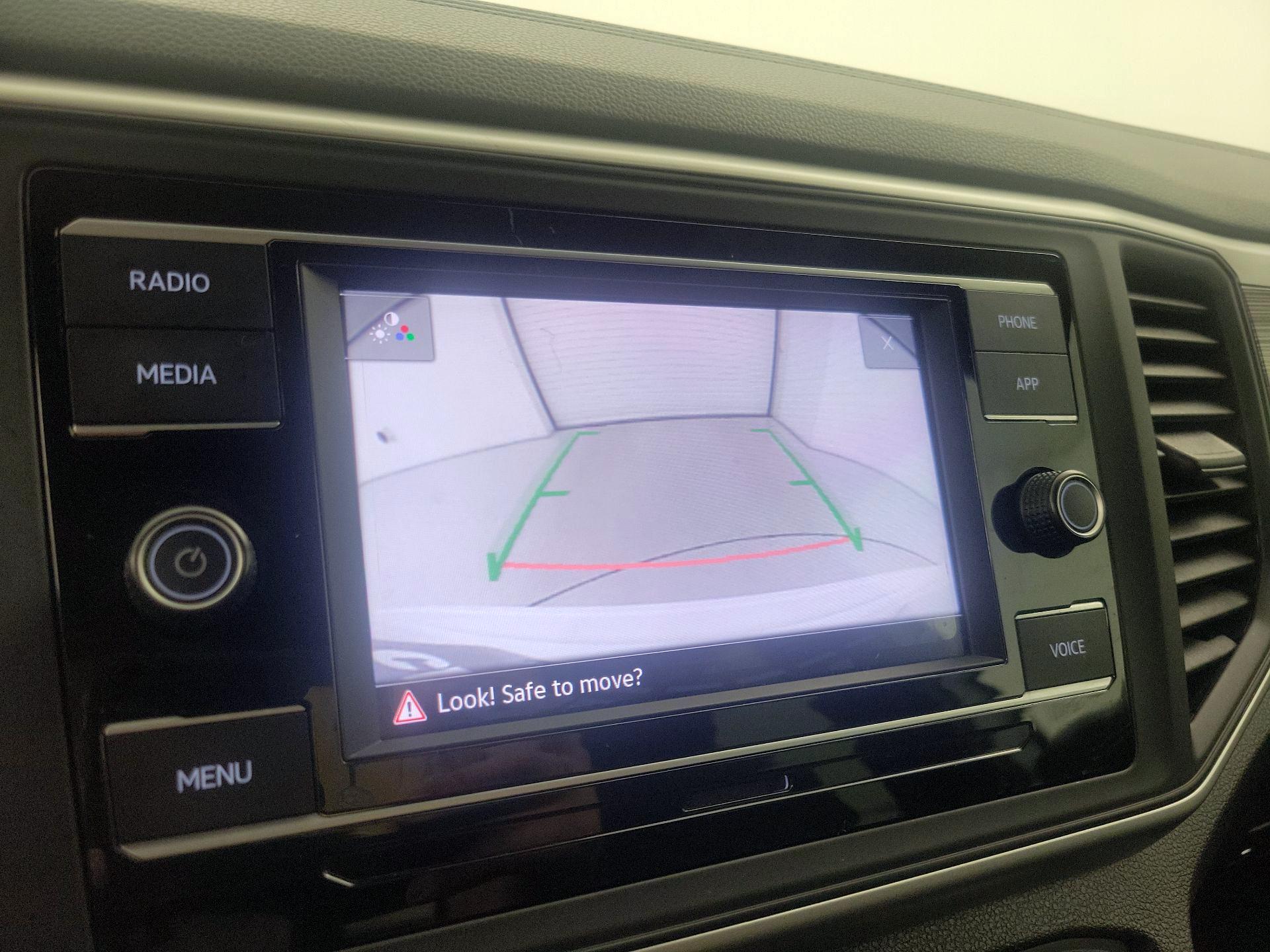 Thumbnail: 2022 Volkswagen Atlas - 14