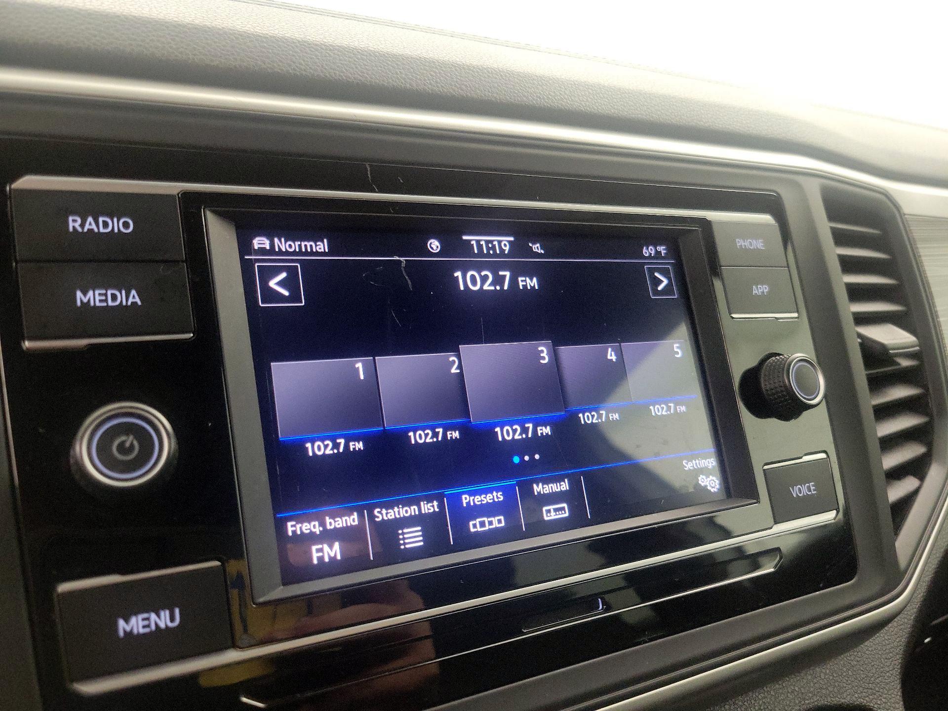 Thumbnail: 2022 Volkswagen Atlas - 15