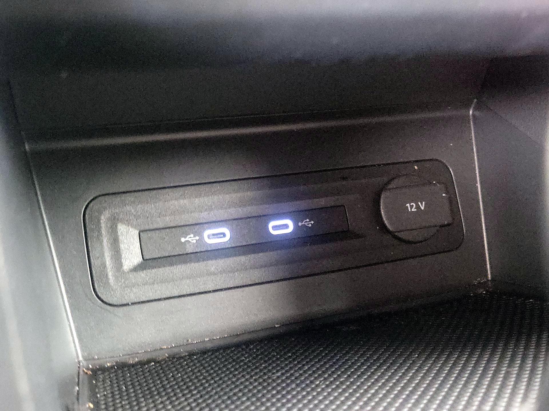 Thumbnail: 2022 Volkswagen Atlas - 18