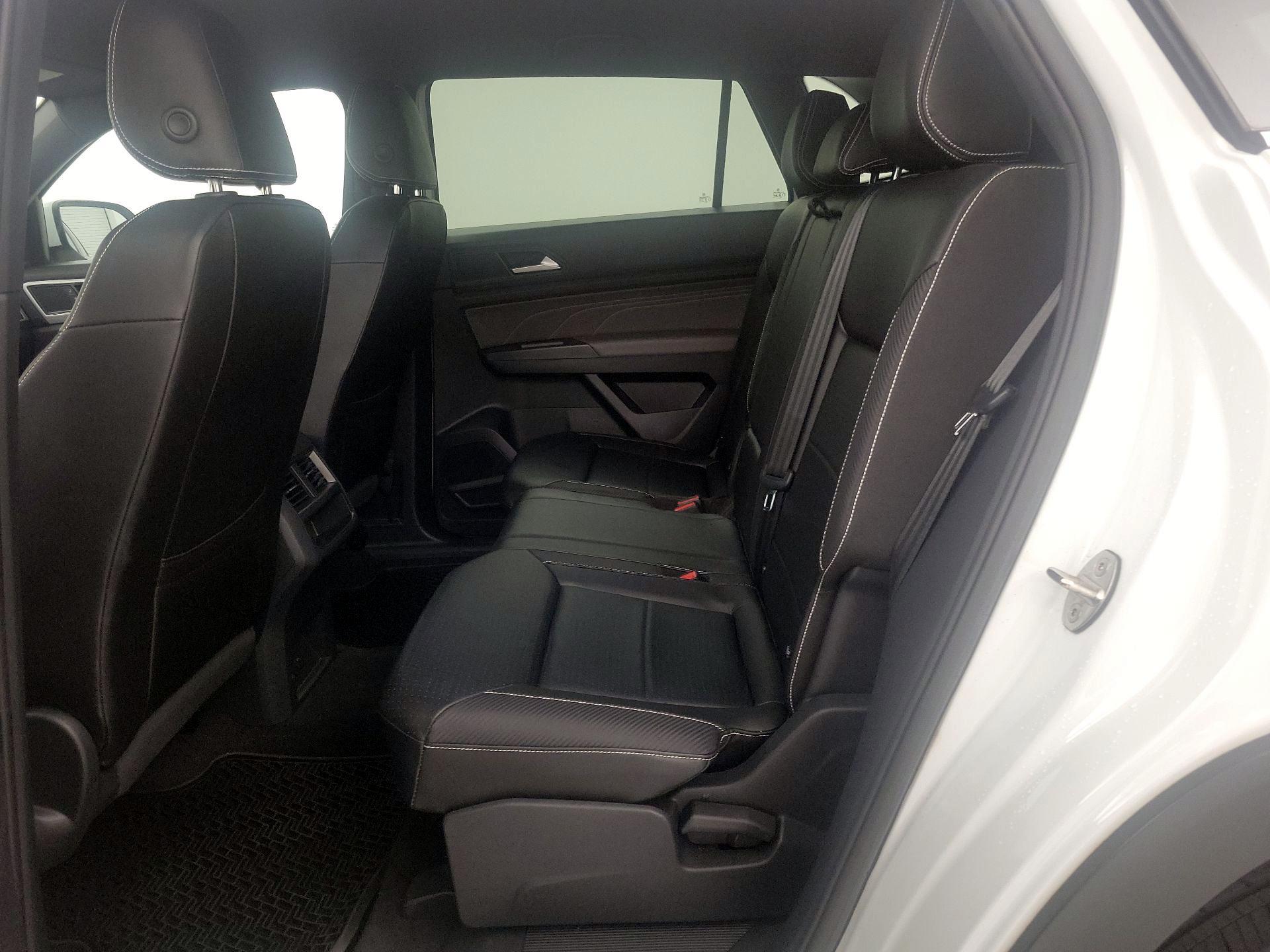 Thumbnail: 2022 Volkswagen Atlas - 19