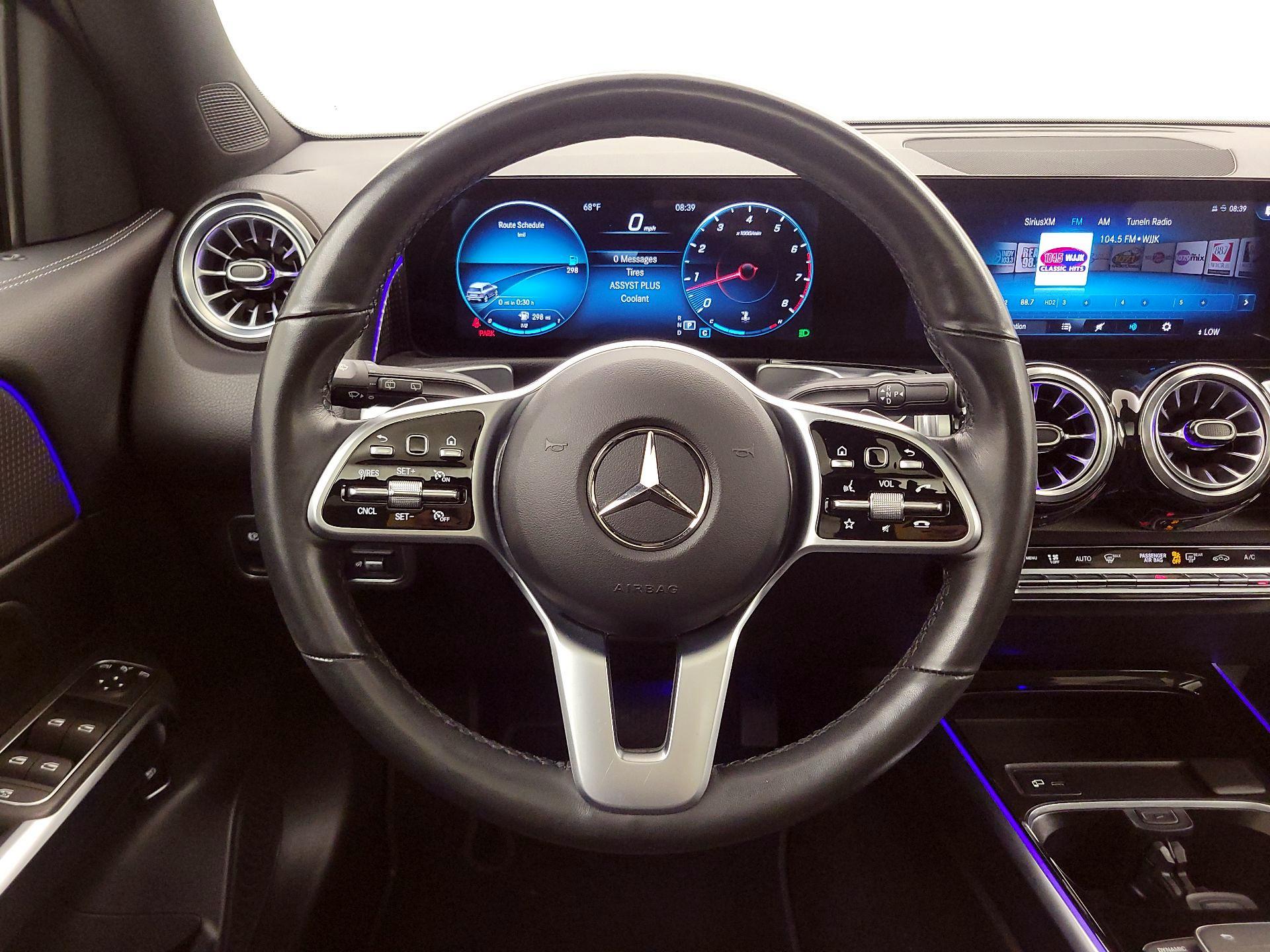 Thumbnail: 2022 Mercedes-Benz GLB - 10