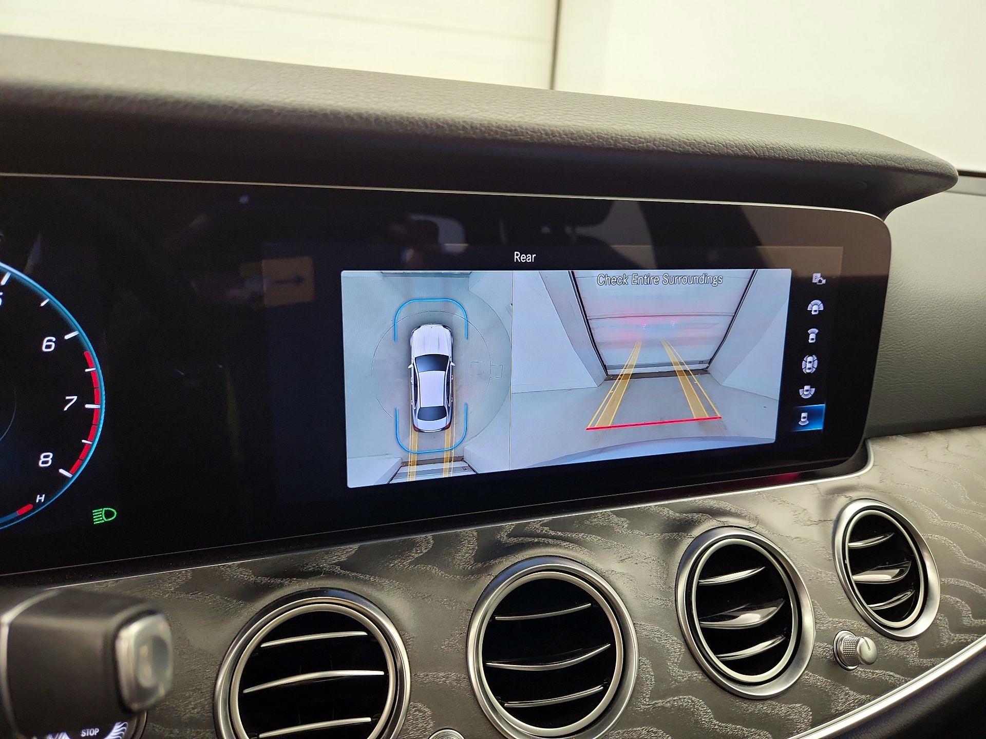 Thumbnail: 2021 Mercedes-Benz E-Class - 15