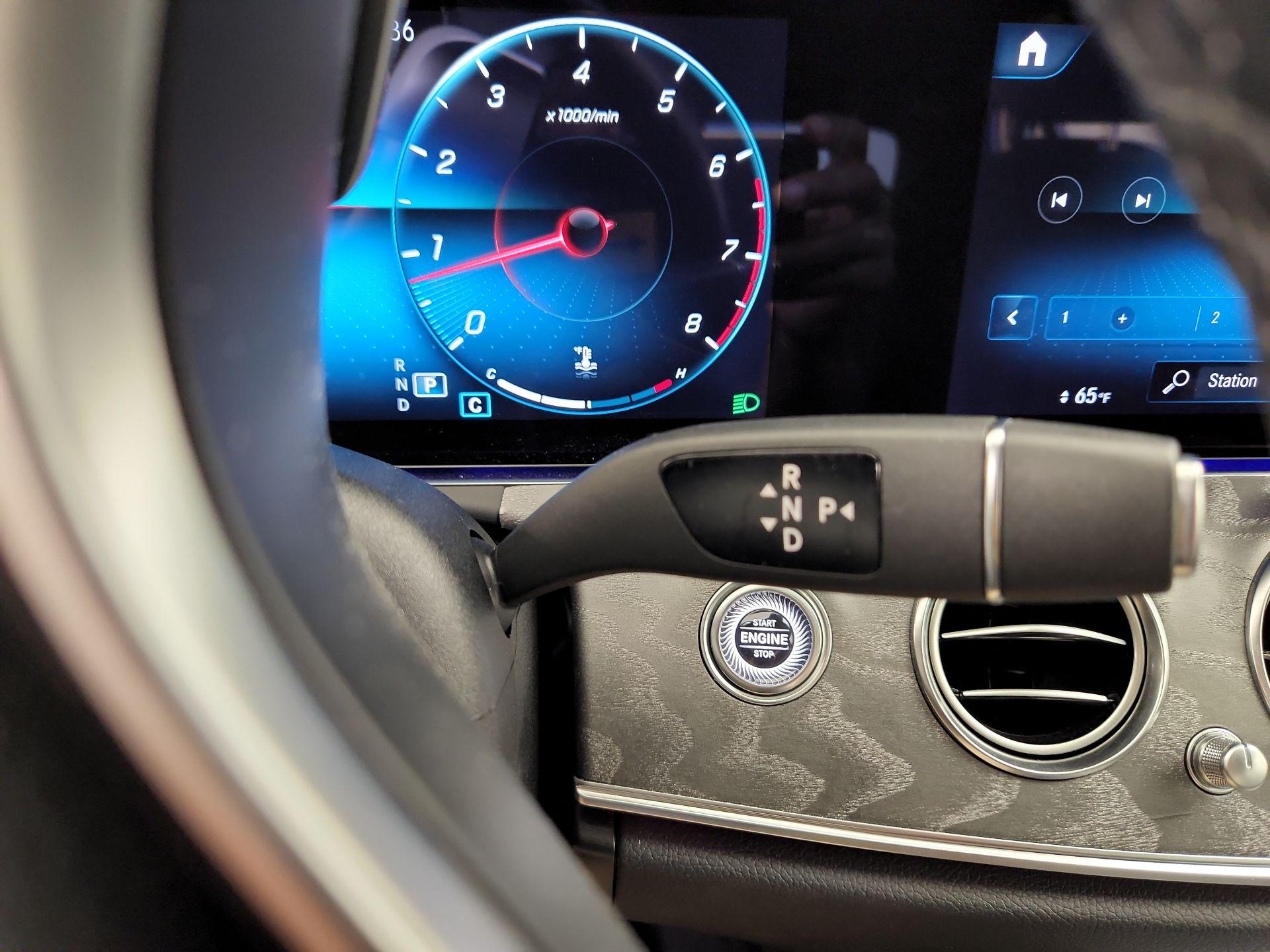 Thumbnail: 2021 Mercedes-Benz E-Class - 18