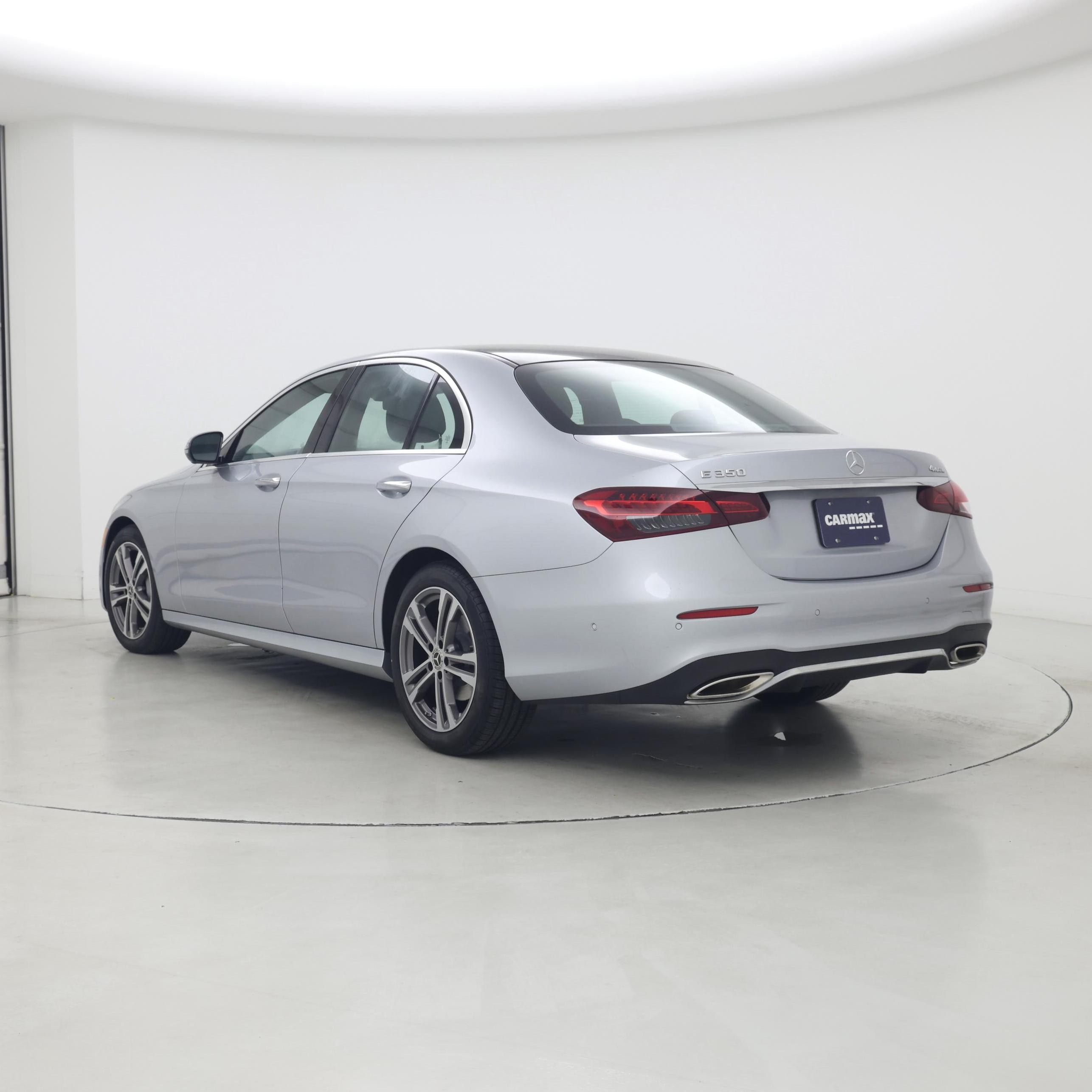 Thumbnail: 2021 Mercedes-Benz E-Class - 2