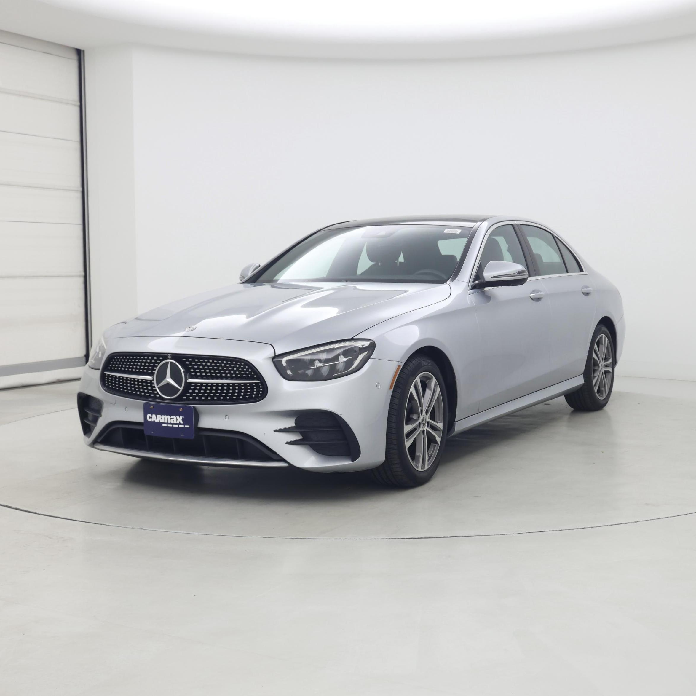 Thumbnail: 2021 Mercedes-Benz E-Class - 4