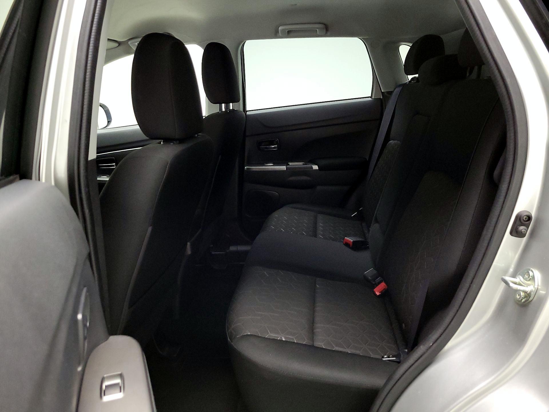 Thumbnail: 2021 Mitsubishi Outlander Sport - 19