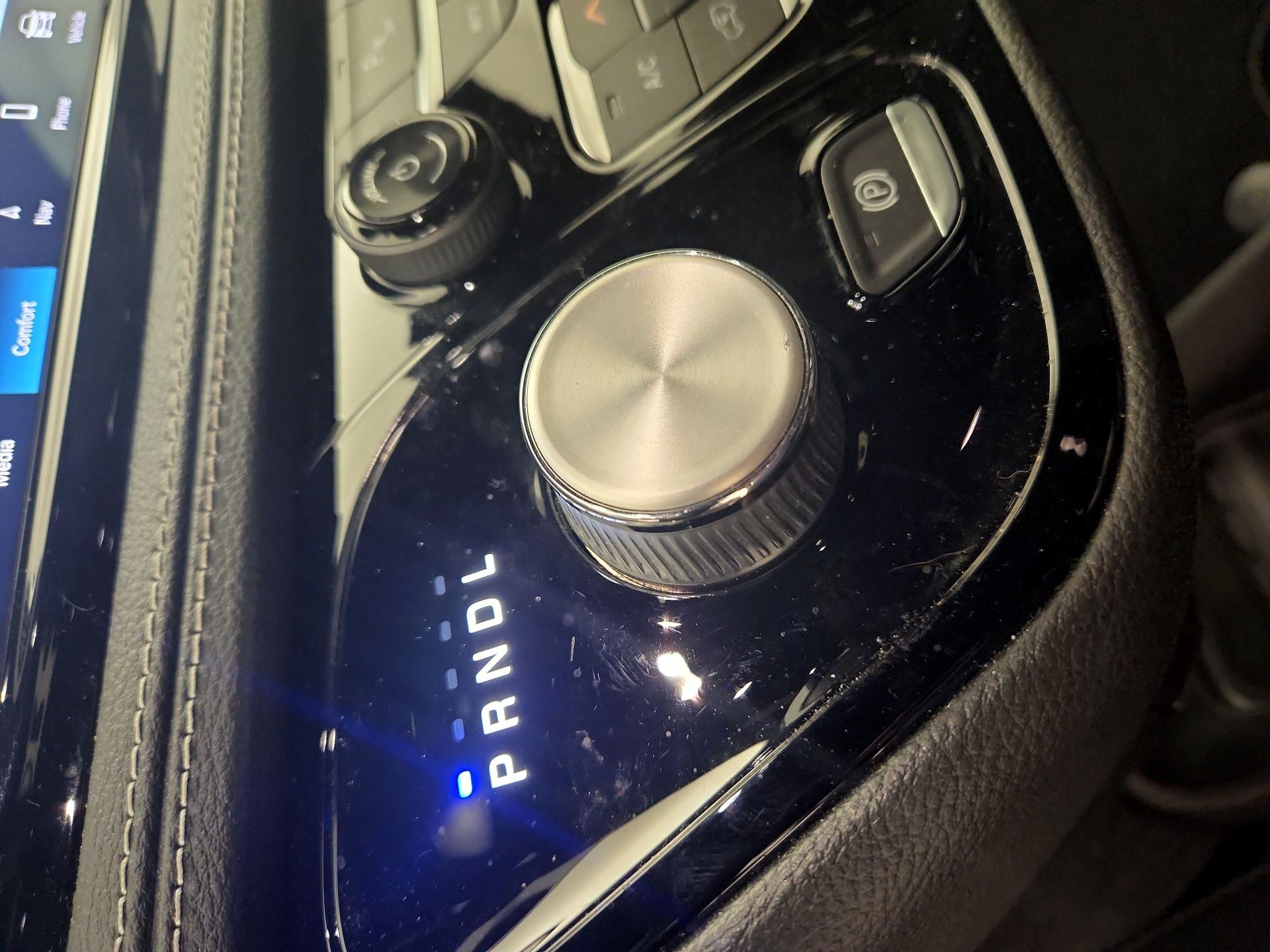 Thumbnail: 2021 Chrysler Pacifica - 18