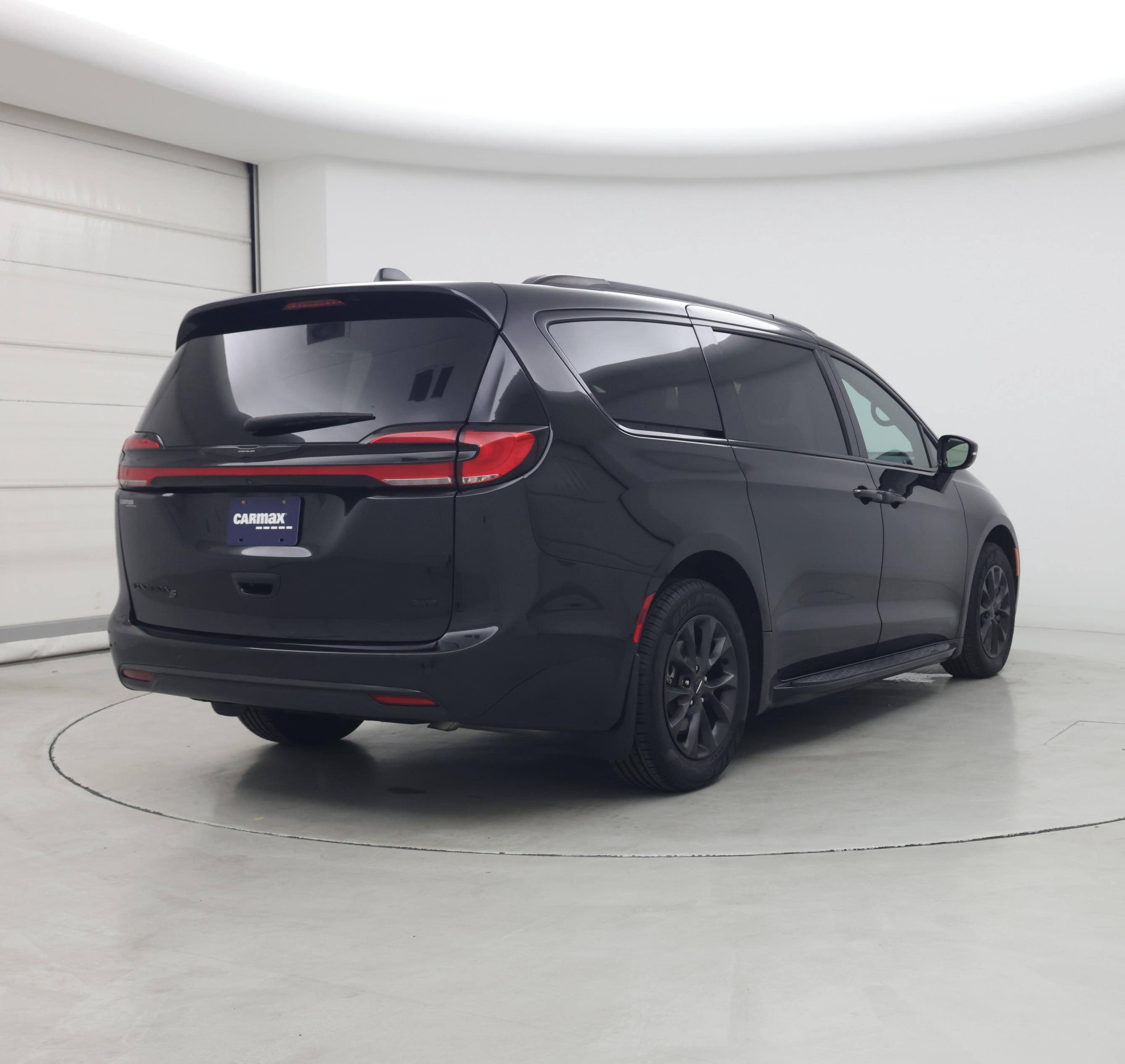 Thumbnail: 2021 Chrysler Pacifica - 8