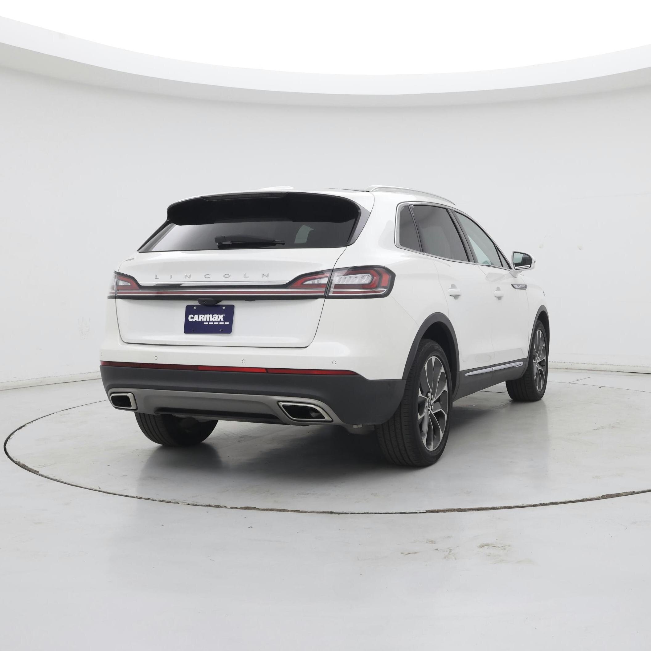 Thumbnail: 2022 Lincoln Nautilus - 8