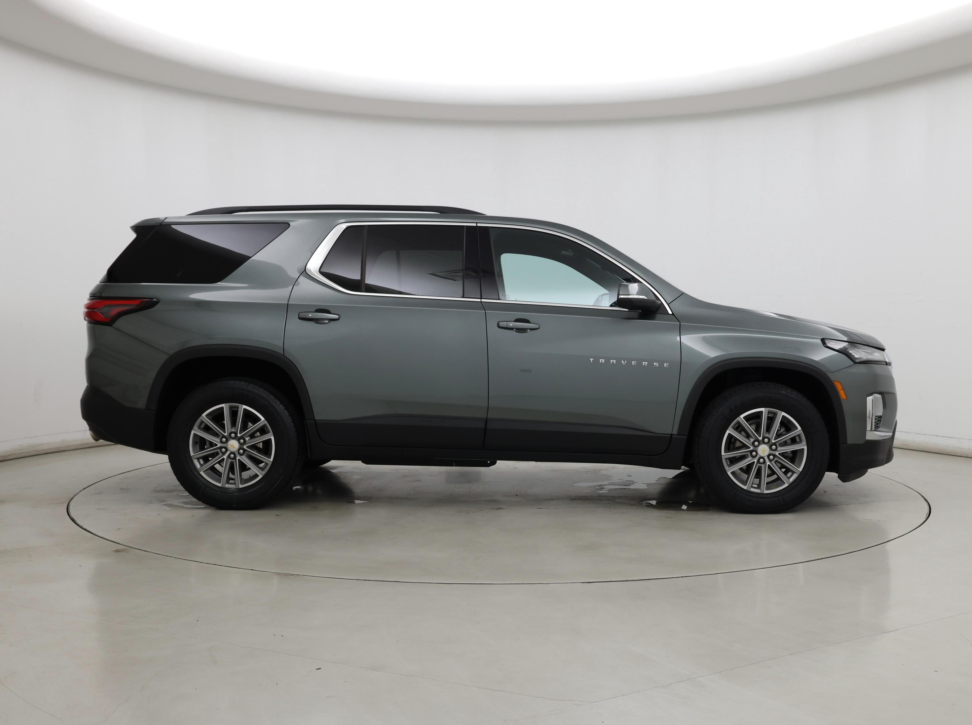 Thumbnail: 2022 Chevrolet Traverse - 7
