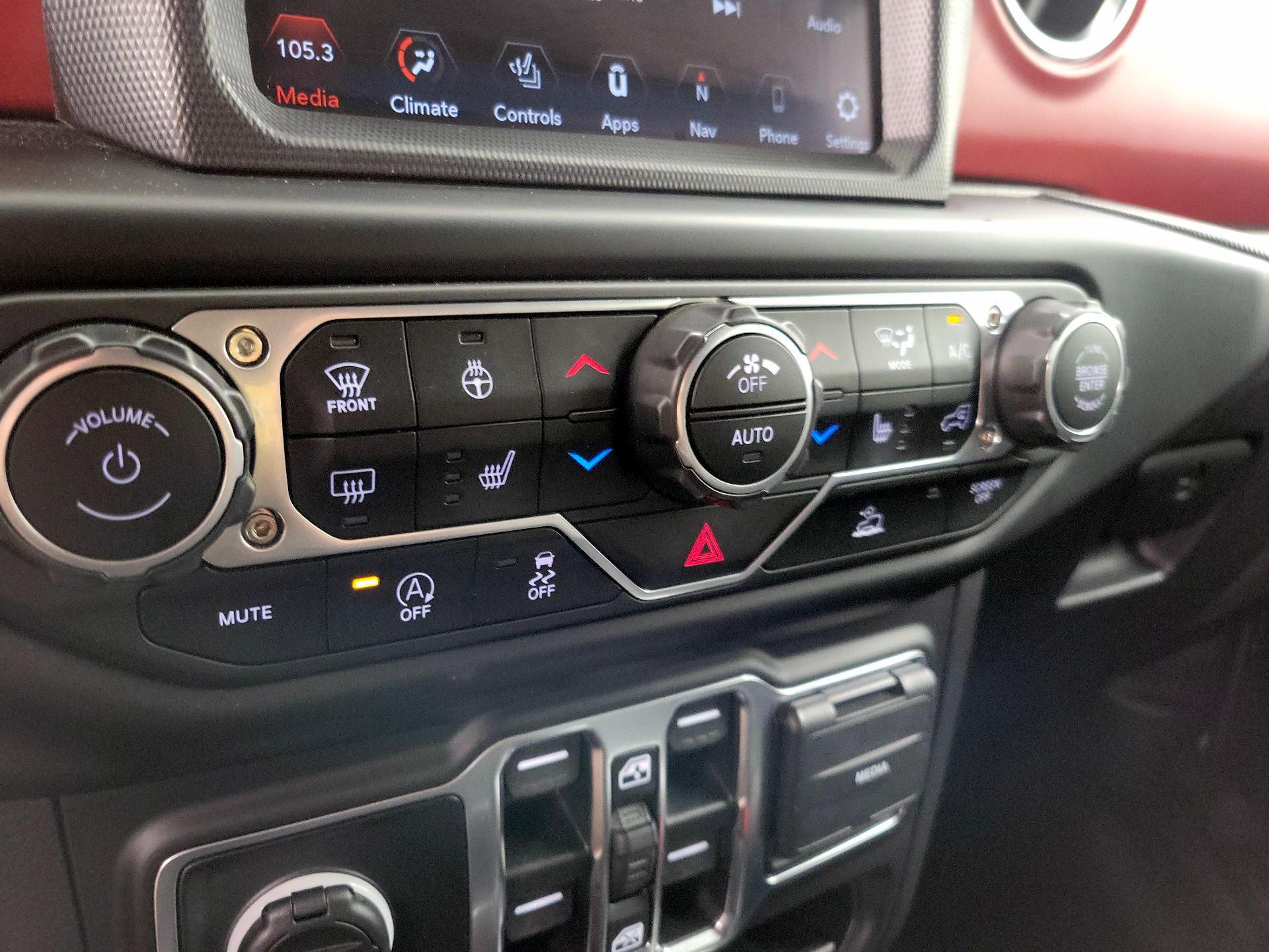 Thumbnail: 2023 Jeep Wrangler - 17