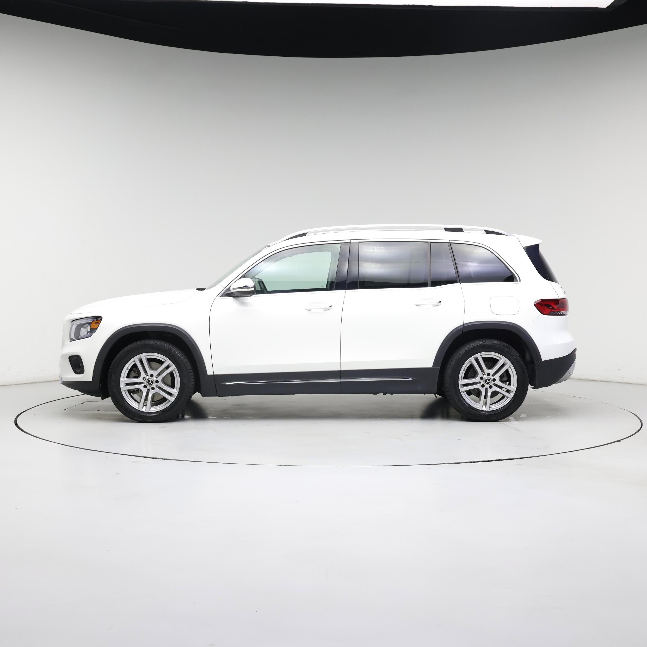 Thumbnail: 2021 Mercedes-Benz GLB - 3