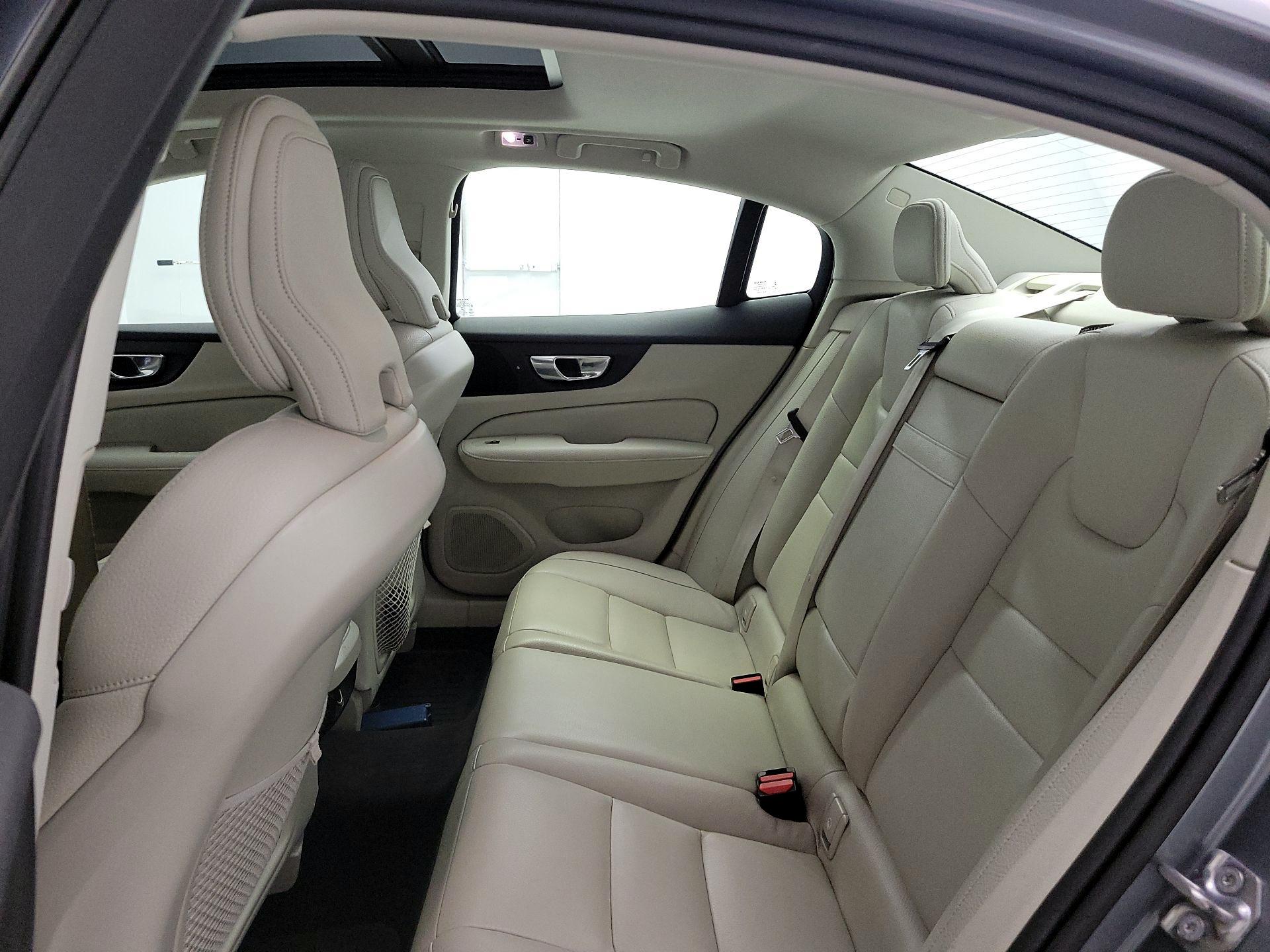 Thumbnail: 2020 Volvo S60 - 20