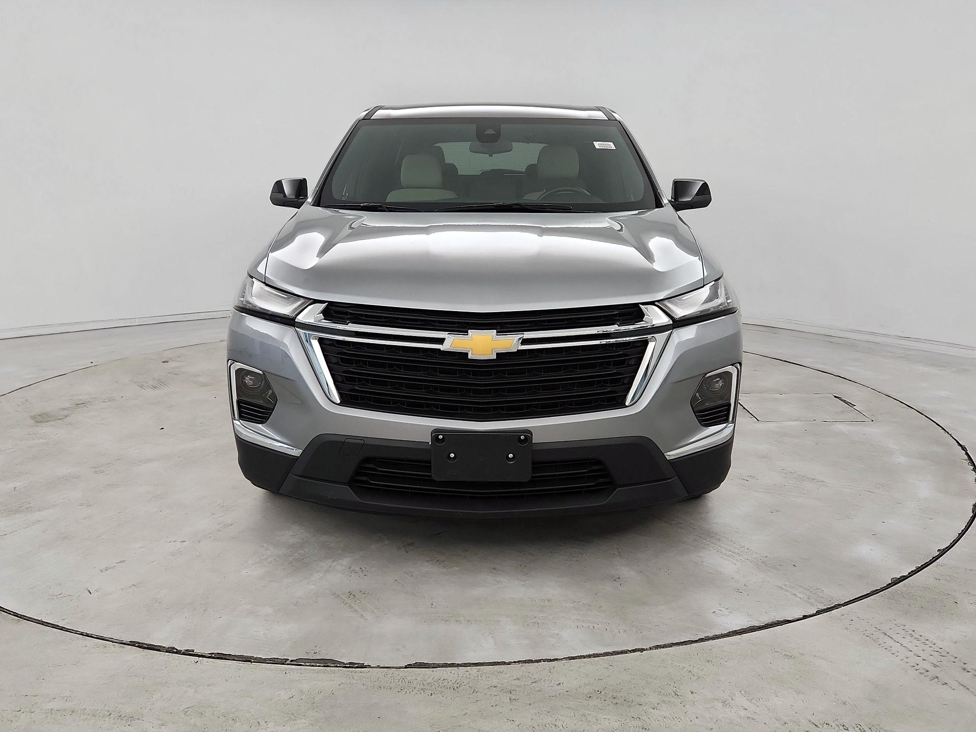 Thumbnail: 2023 Chevrolet Traverse - 2