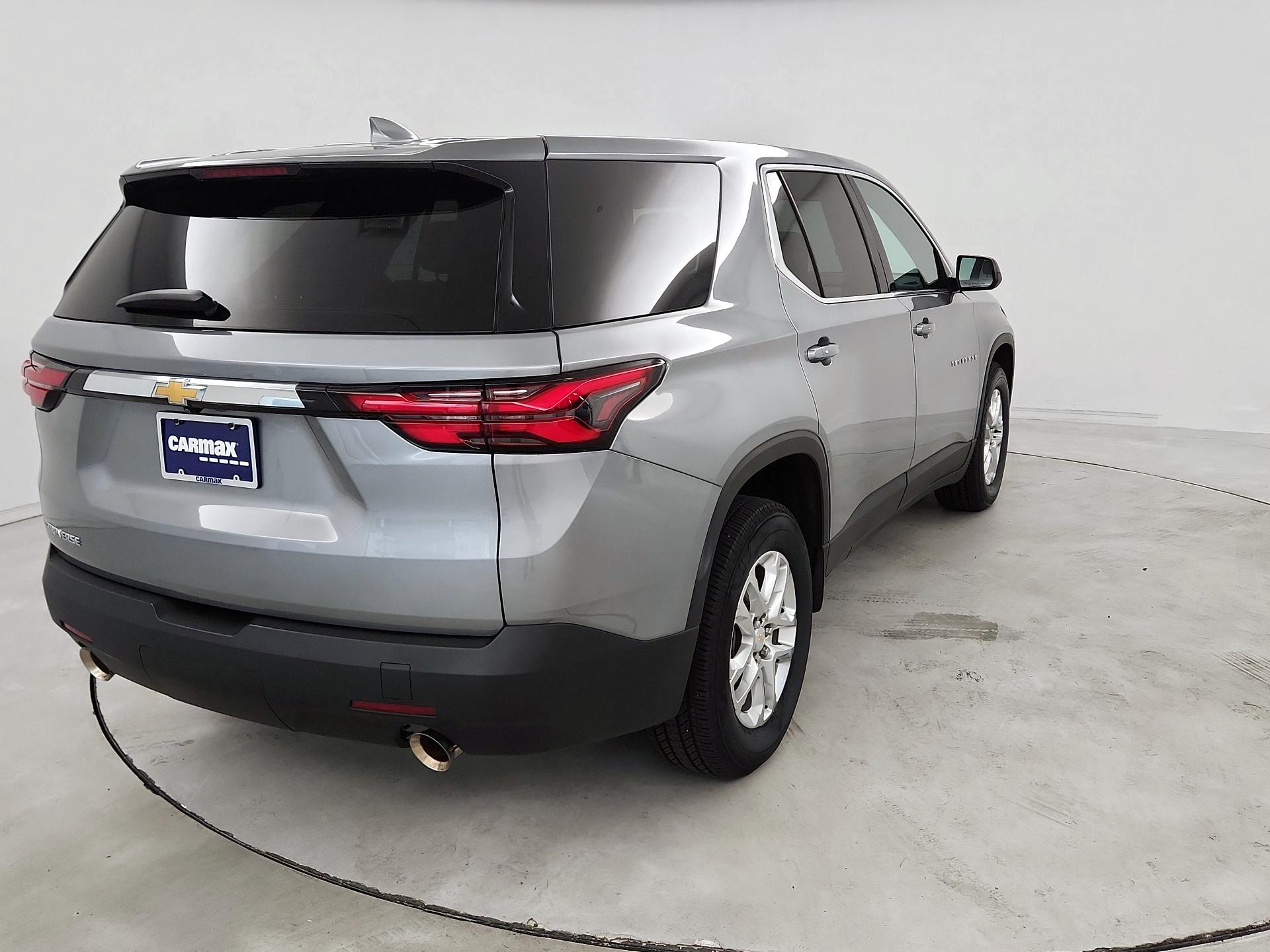 Thumbnail: 2023 Chevrolet Traverse - 5