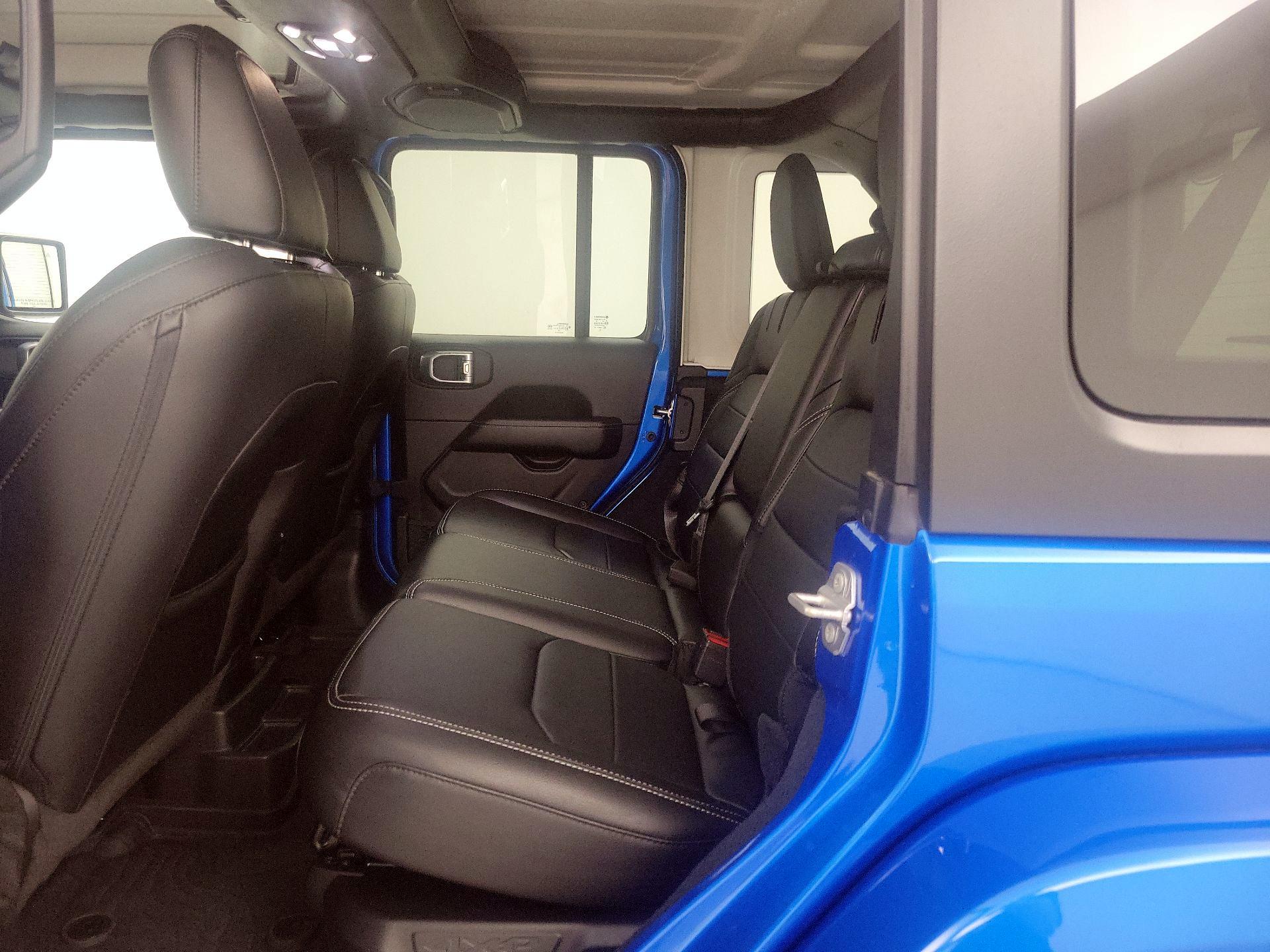 Thumbnail: 2022 Jeep Wrangler - 20