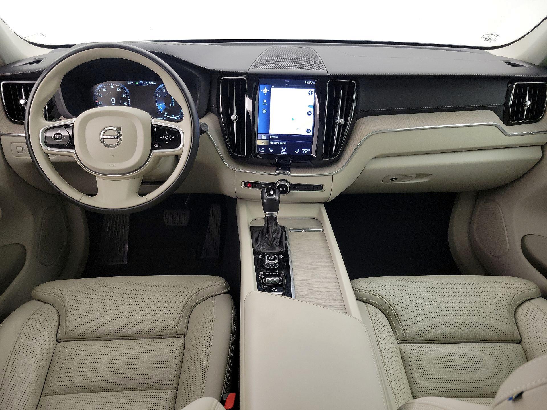 Thumbnail: 2020 Volvo XC60 - 9