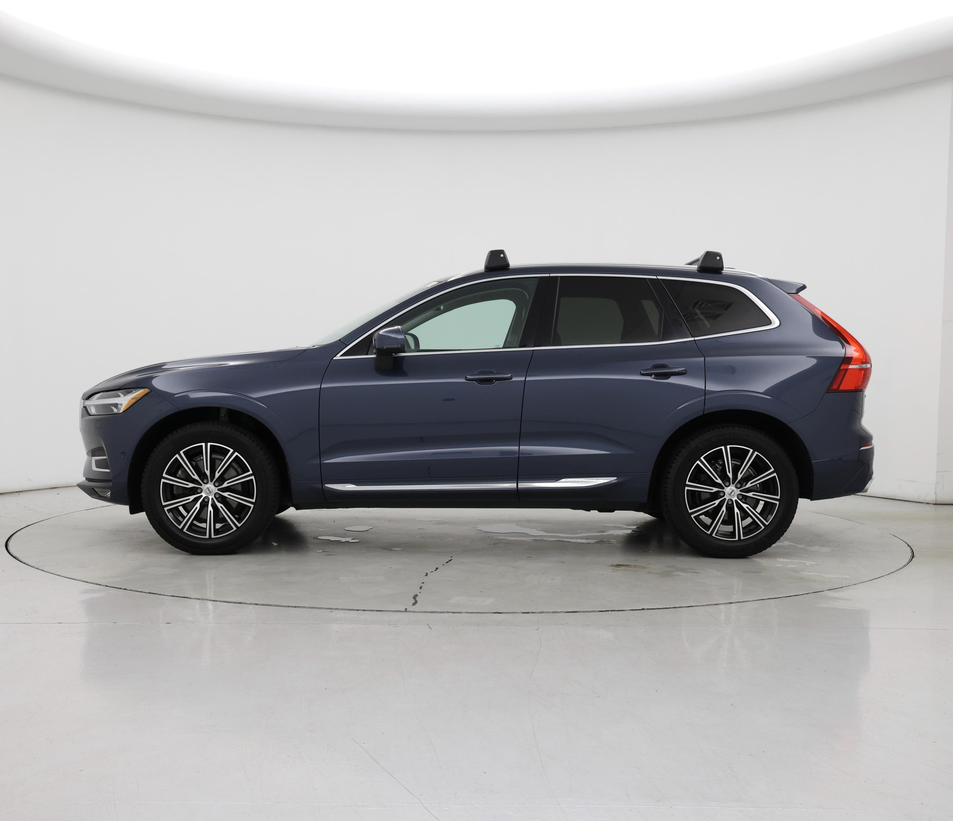 Thumbnail: 2020 Volvo XC60 - 3