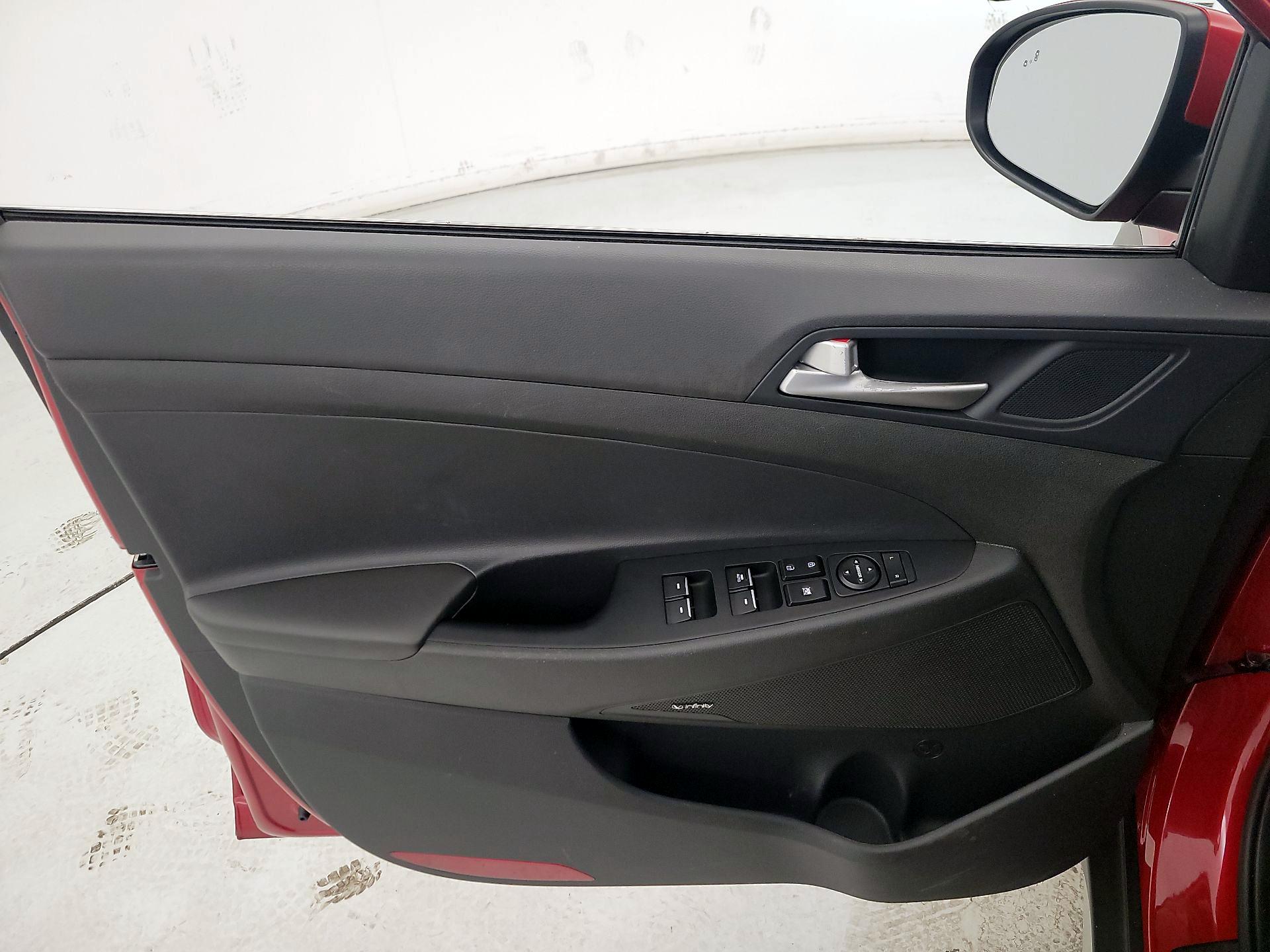 Thumbnail: 2021 Hyundai Tucson - 12