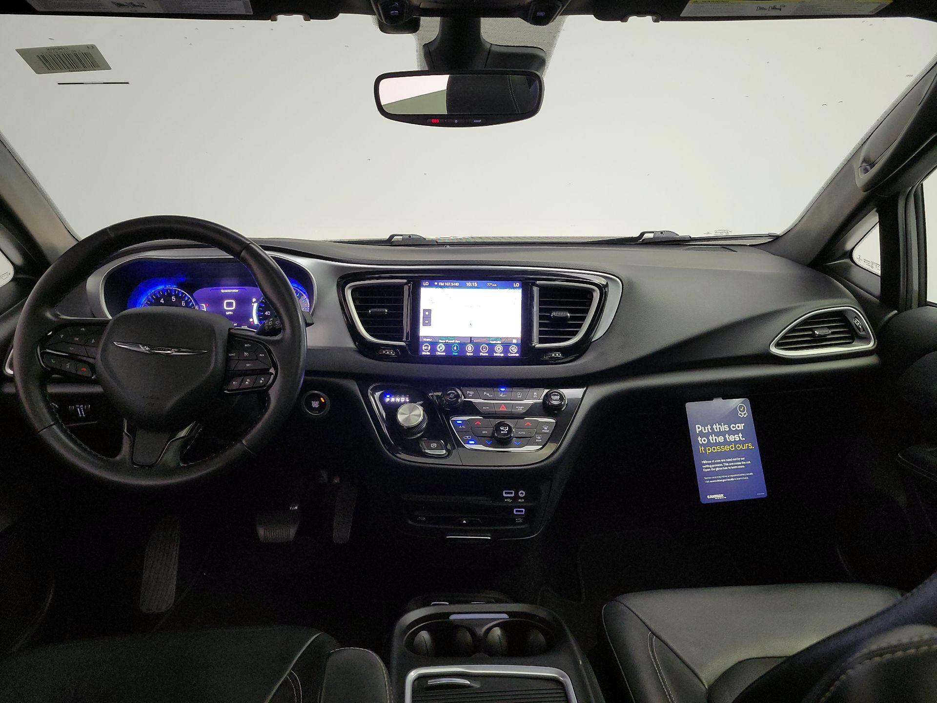 Thumbnail: 2020 Chrysler Pacifica - 9