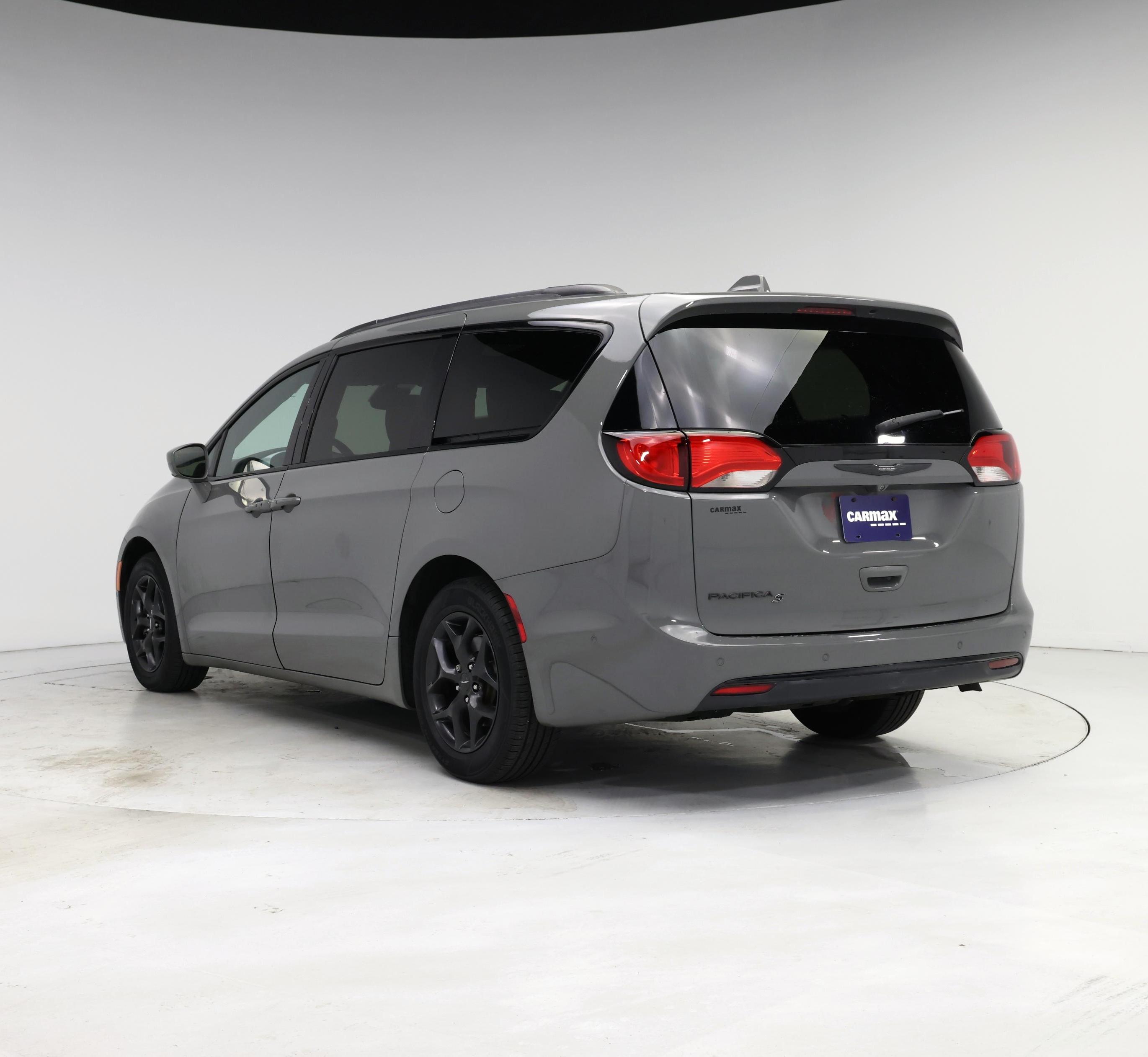 Thumbnail: 2020 Chrysler Pacifica - 2