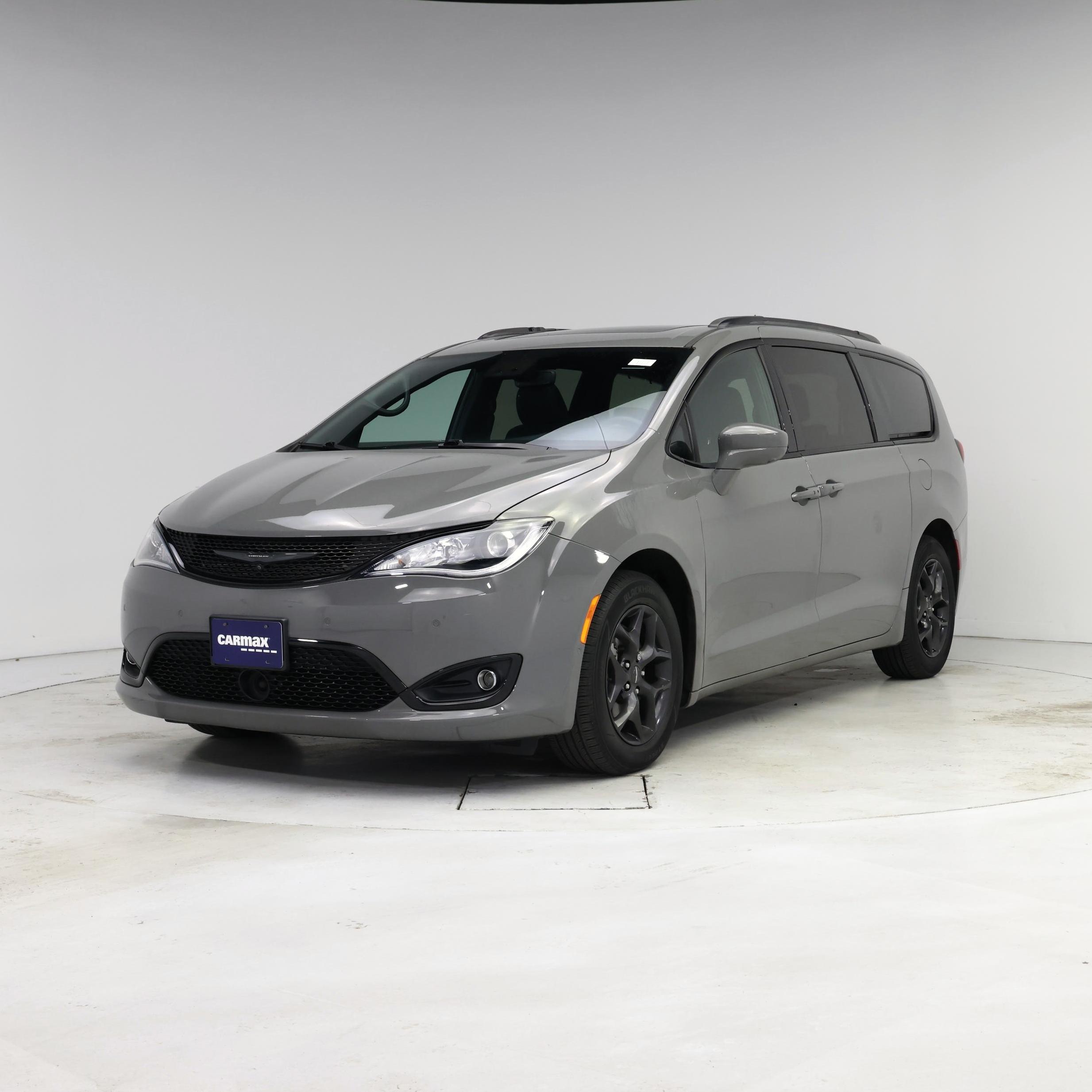 Thumbnail: 2020 Chrysler Pacifica - 4