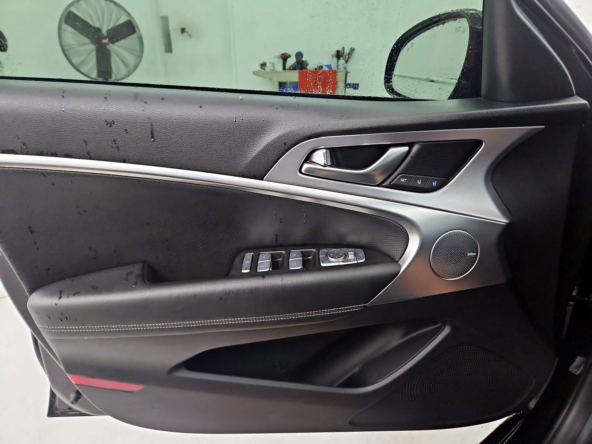 Thumbnail: 2020 Genesis G70 - 12