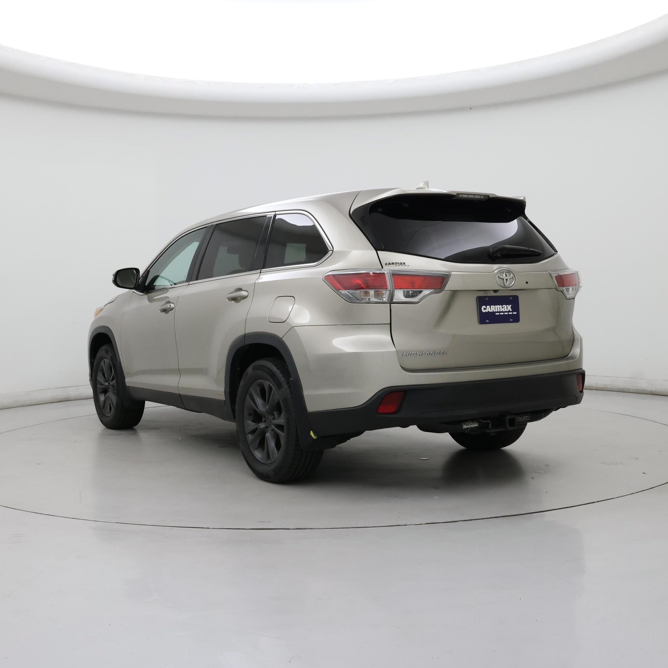 Thumbnail: 2015 Toyota Highlander - 2
