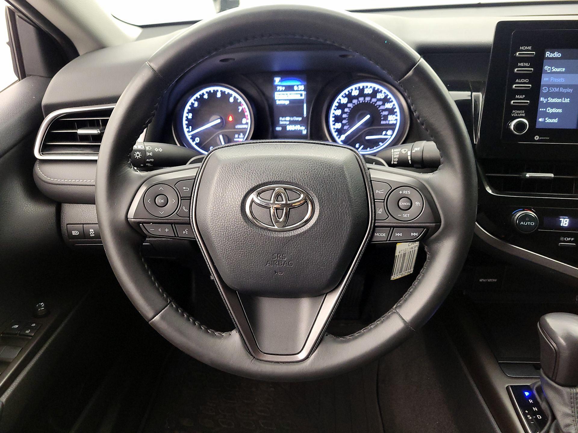 Thumbnail: 2021 Toyota Camry - 10