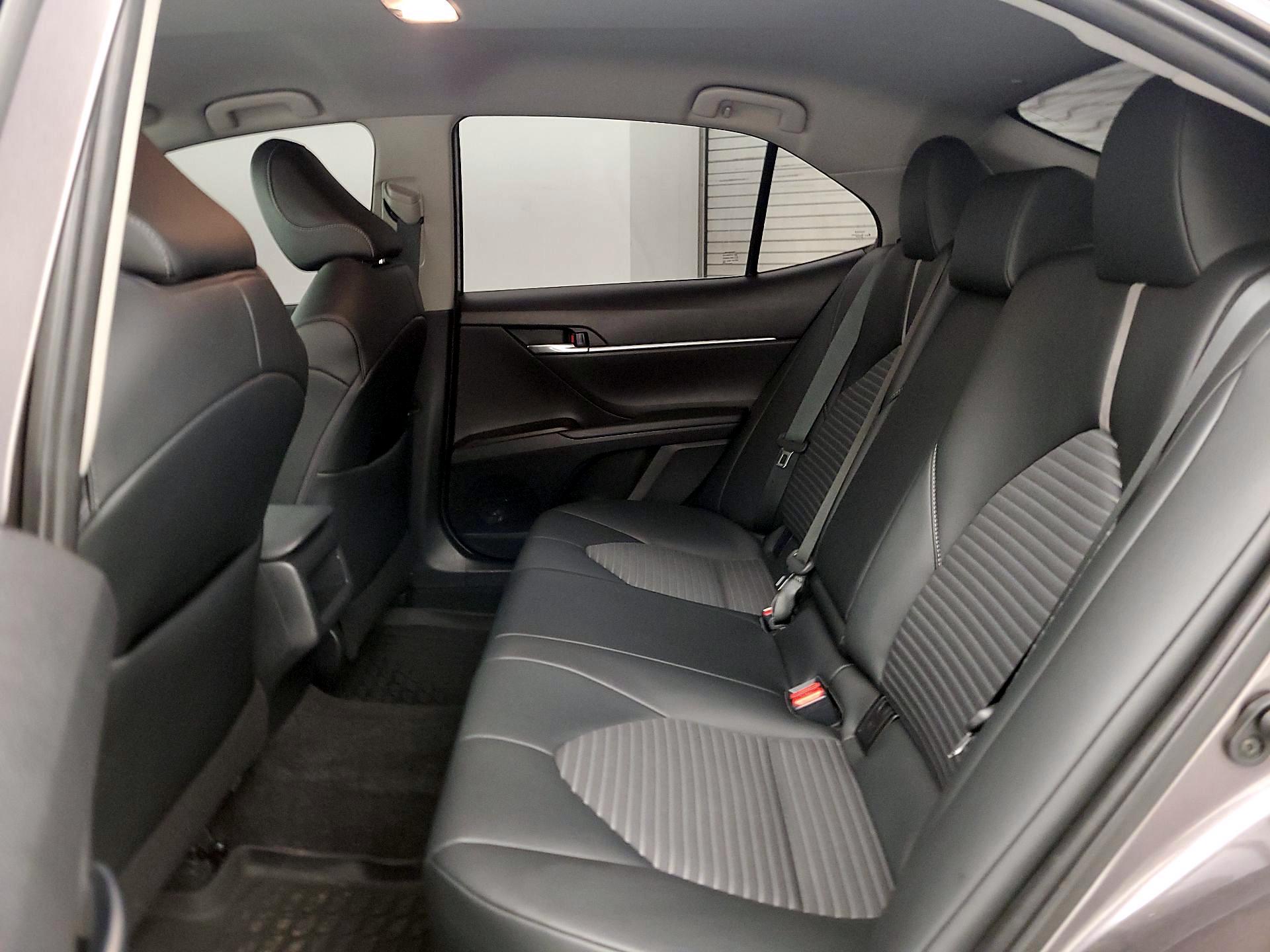 Thumbnail: 2021 Toyota Camry - 19