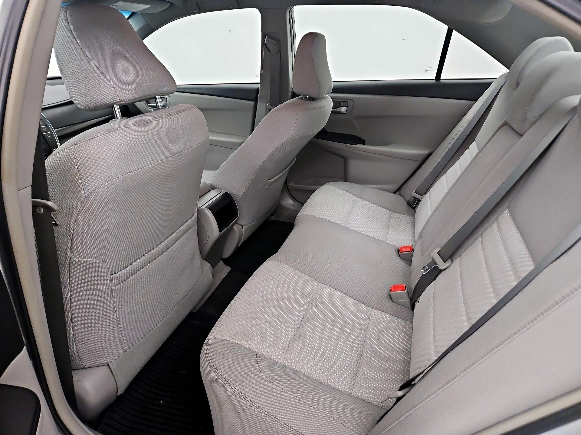 Thumbnail: 2017 Toyota Camry - 19