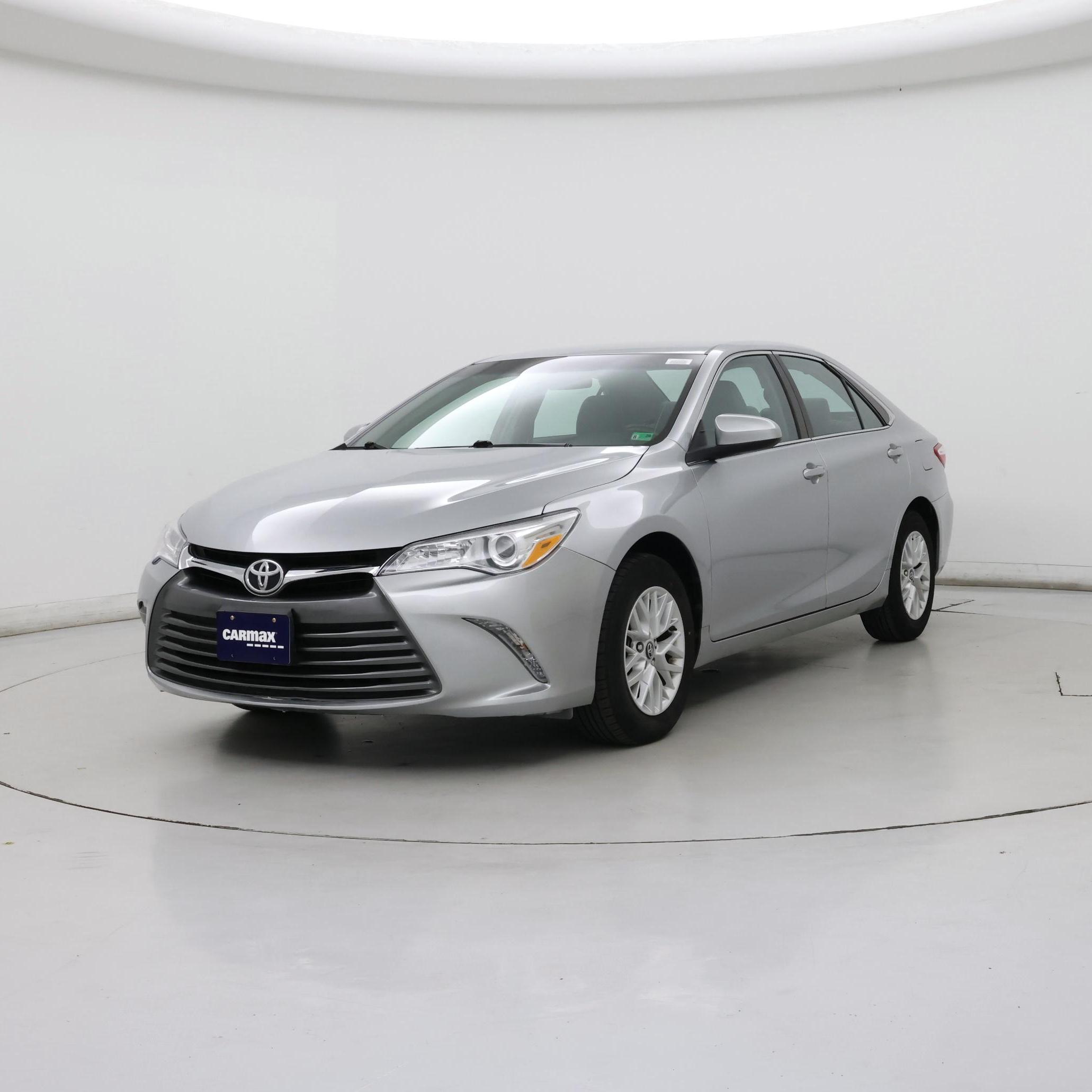 Thumbnail: 2017 Toyota Camry - 4