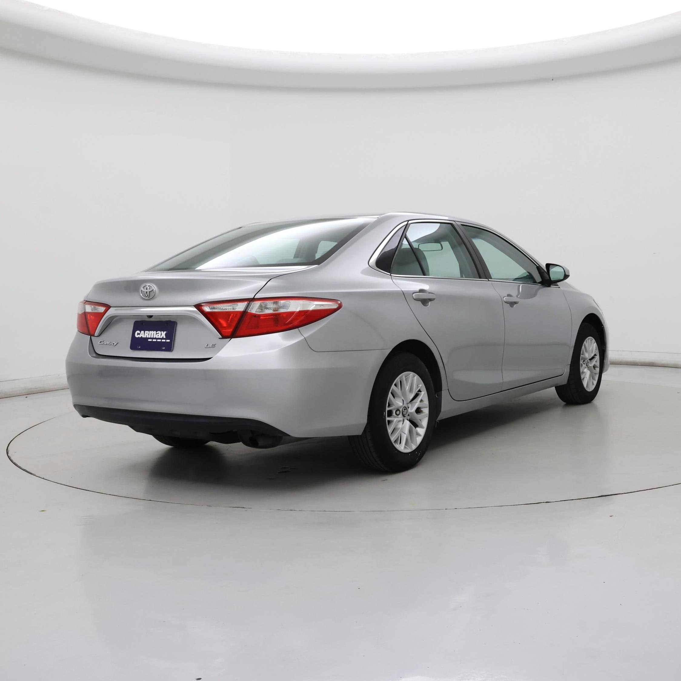 Thumbnail: 2017 Toyota Camry - 8