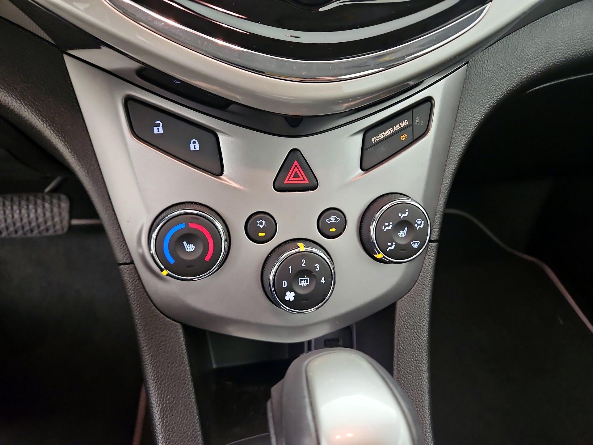 Thumbnail: 2017 Chevrolet Sonic - 16