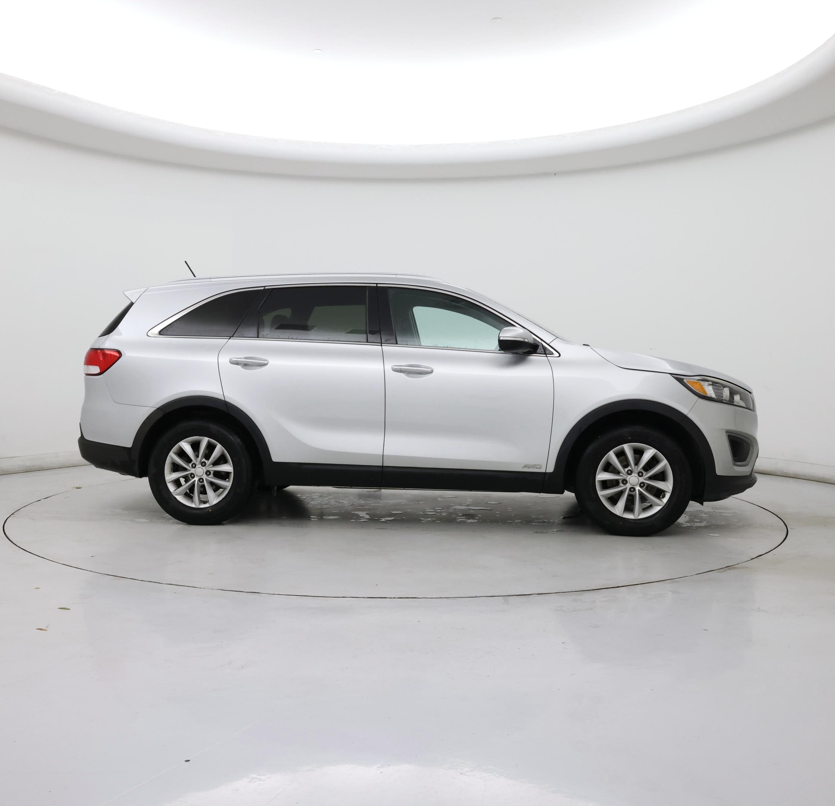 Thumbnail: 2017 Kia Sorento - 7