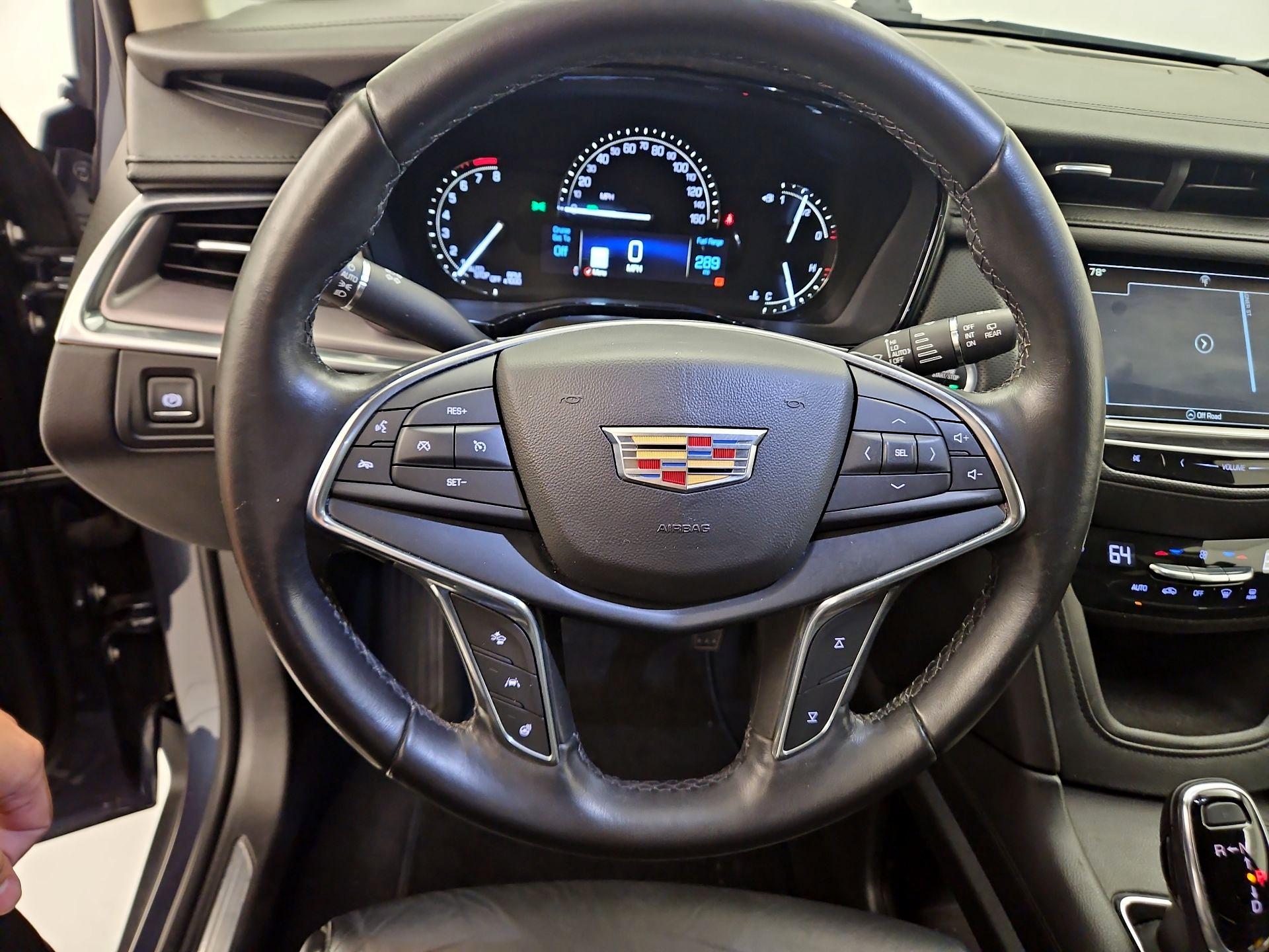 Thumbnail: 2019 Cadillac XT5 - 10
