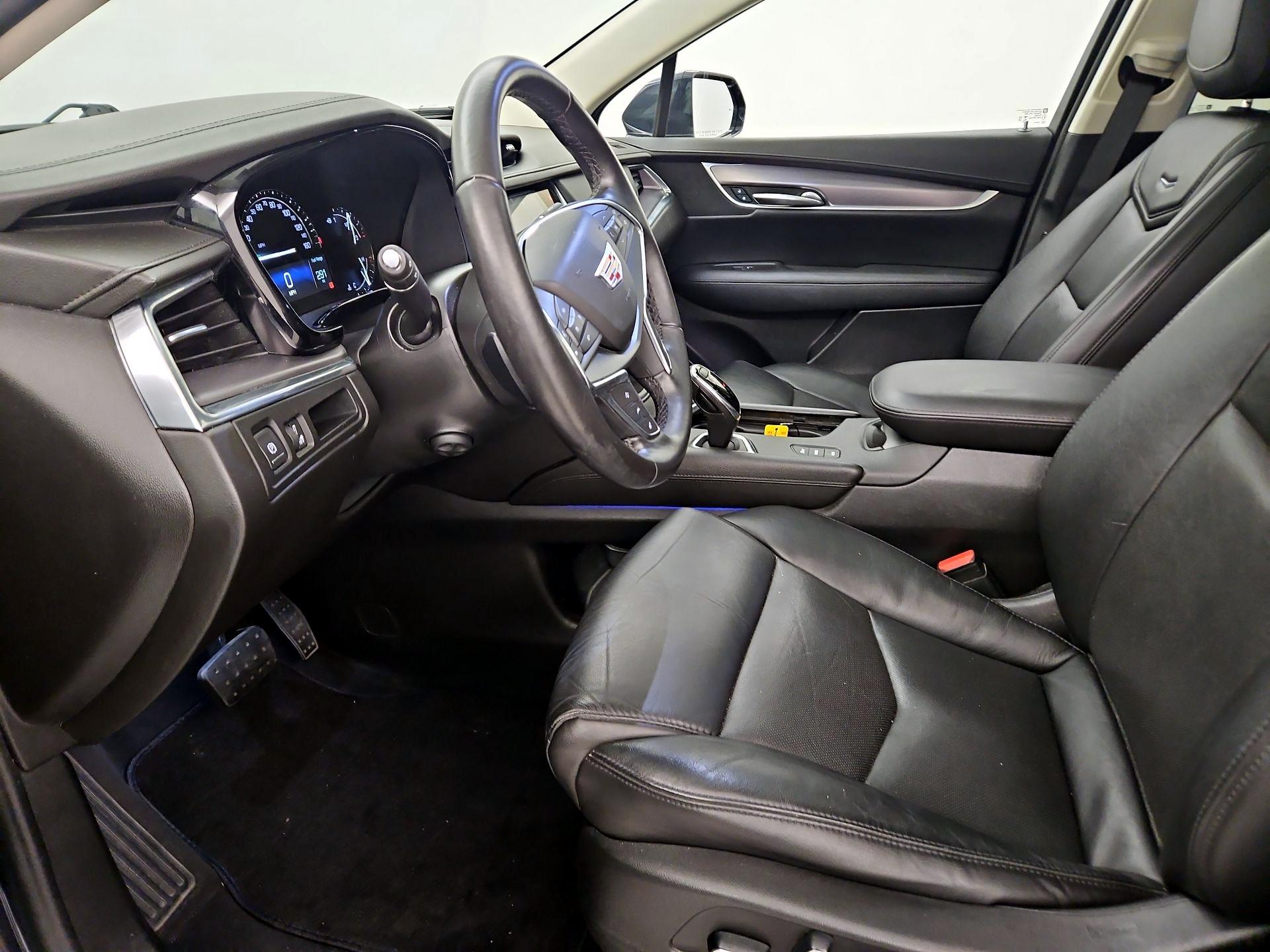 Thumbnail: 2019 Cadillac XT5 - 11