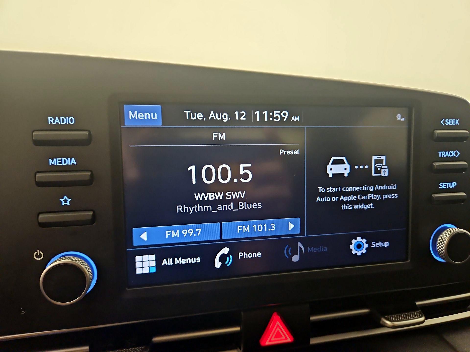 Thumbnail: 2023 Hyundai Elantra - 15
